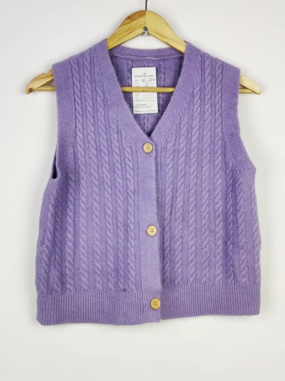 Buy online pre-used pre-loved 100% authentic & Original branded Unknown Brand (SL-3740) available in Pakistan. Top international brands avilable.