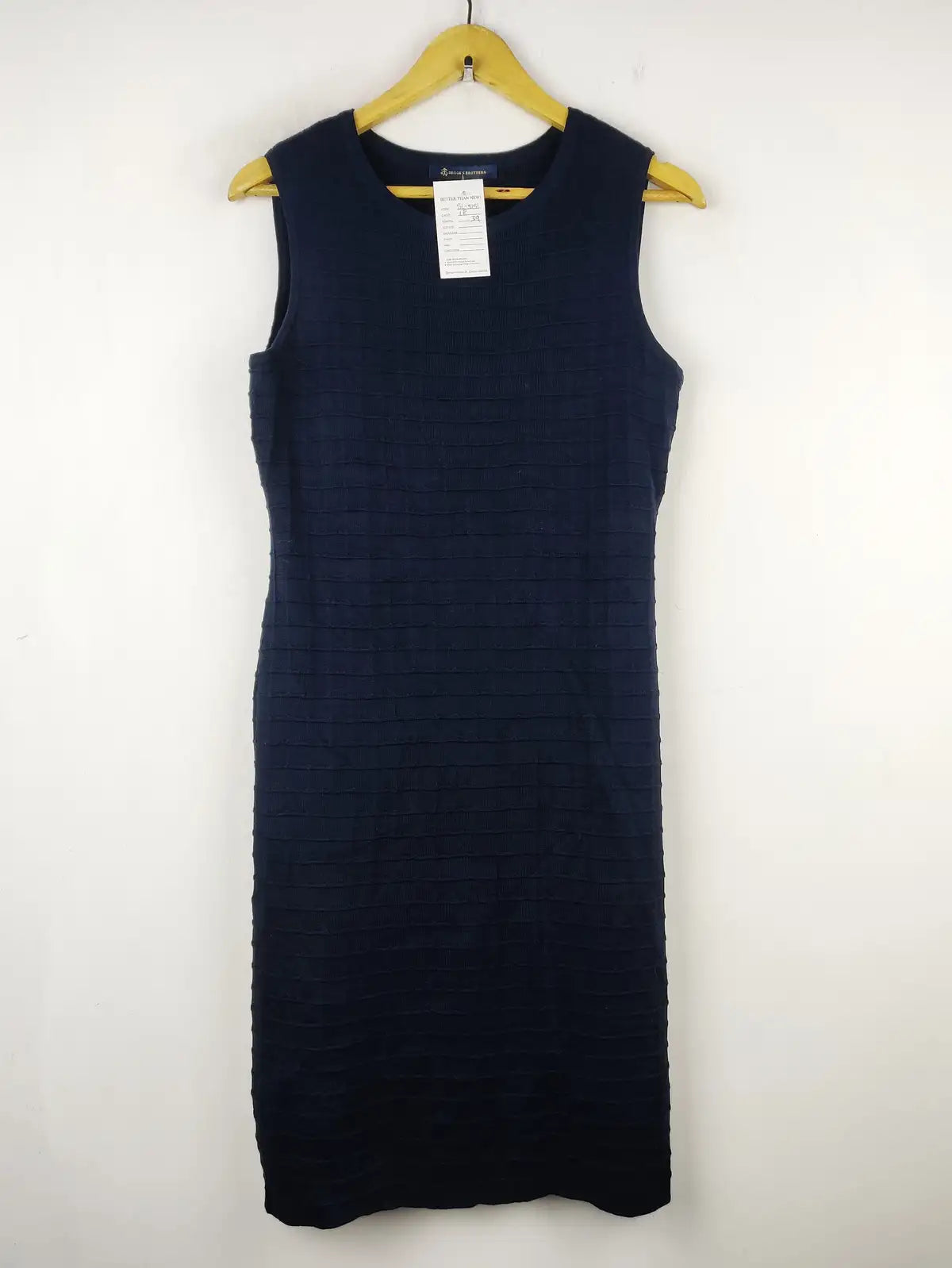 Buy online pre-used pre-loved 100% authentic & Original branded Brooks Brothers (SL-3751) available in Pakistan. Top international brands avilable.