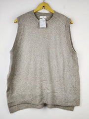 Buy online pre-used pre-loved 100% authentic & Original branded H&M (SL-3789) available in Pakistan. Top international brands avilable.
