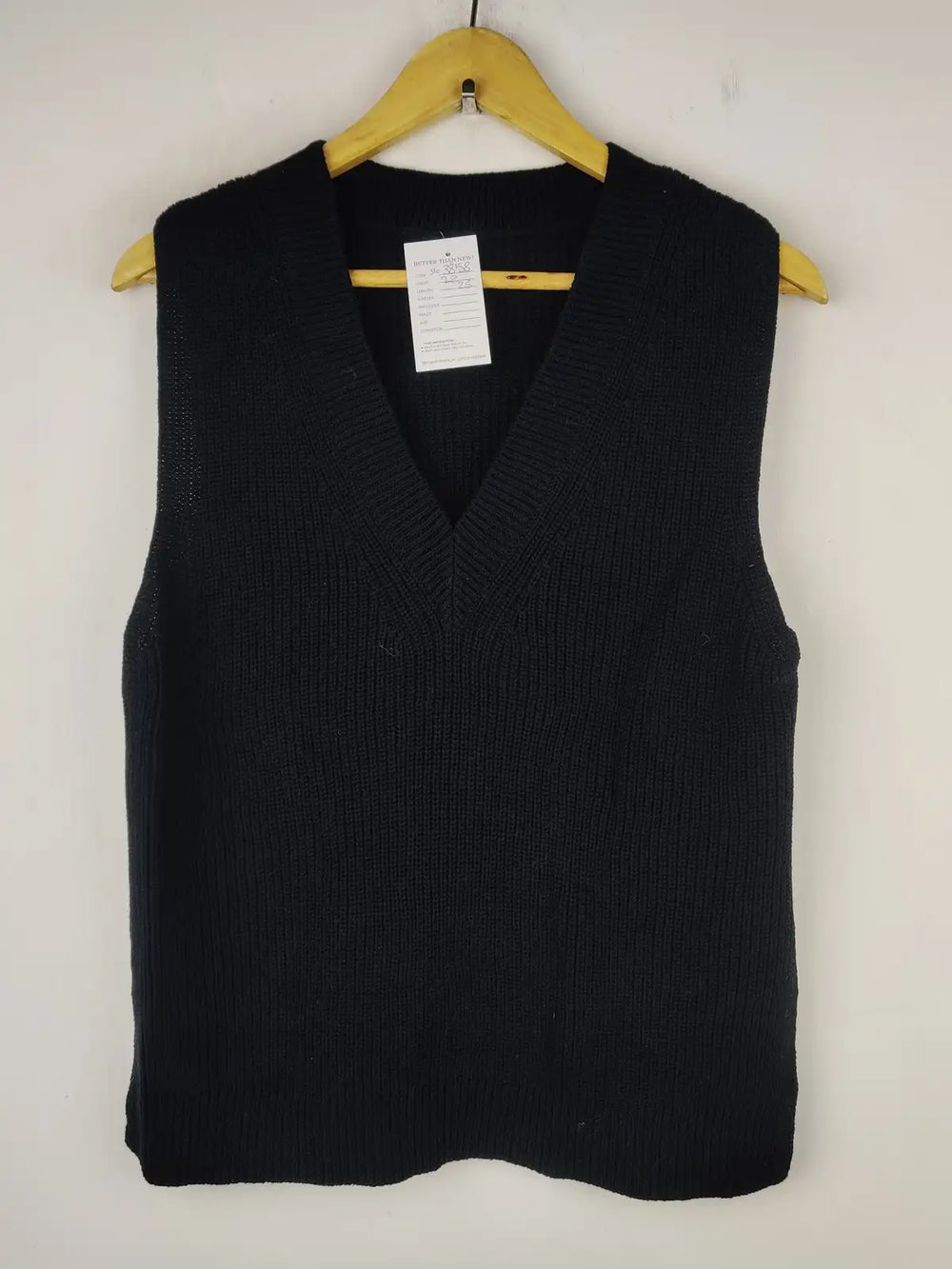 Buy online pre-used pre-loved 100% authentic & Original branded Mint Velvet (SL-3858) available in Pakistan. Top international brands avilable.