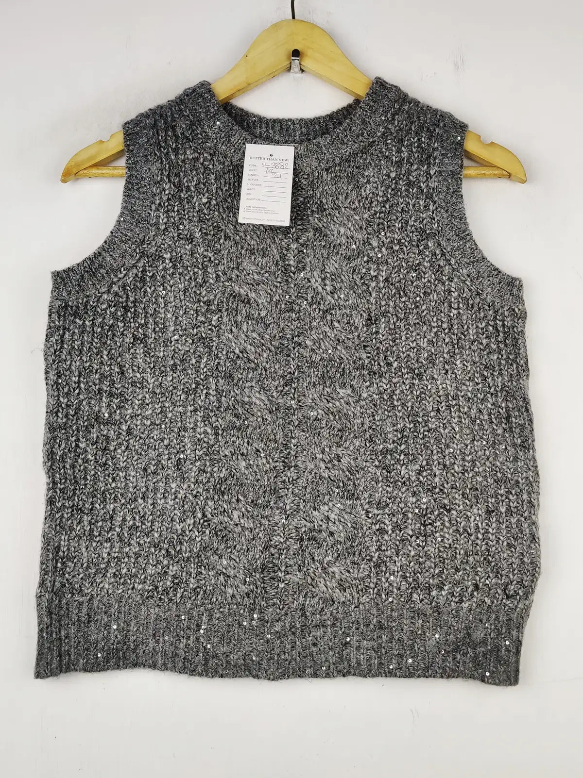 Buy online pre-used pre-loved 100% authentic & Original branded Mark & Spencer (SL-3882) available in Pakistan. Top international brands avilable.