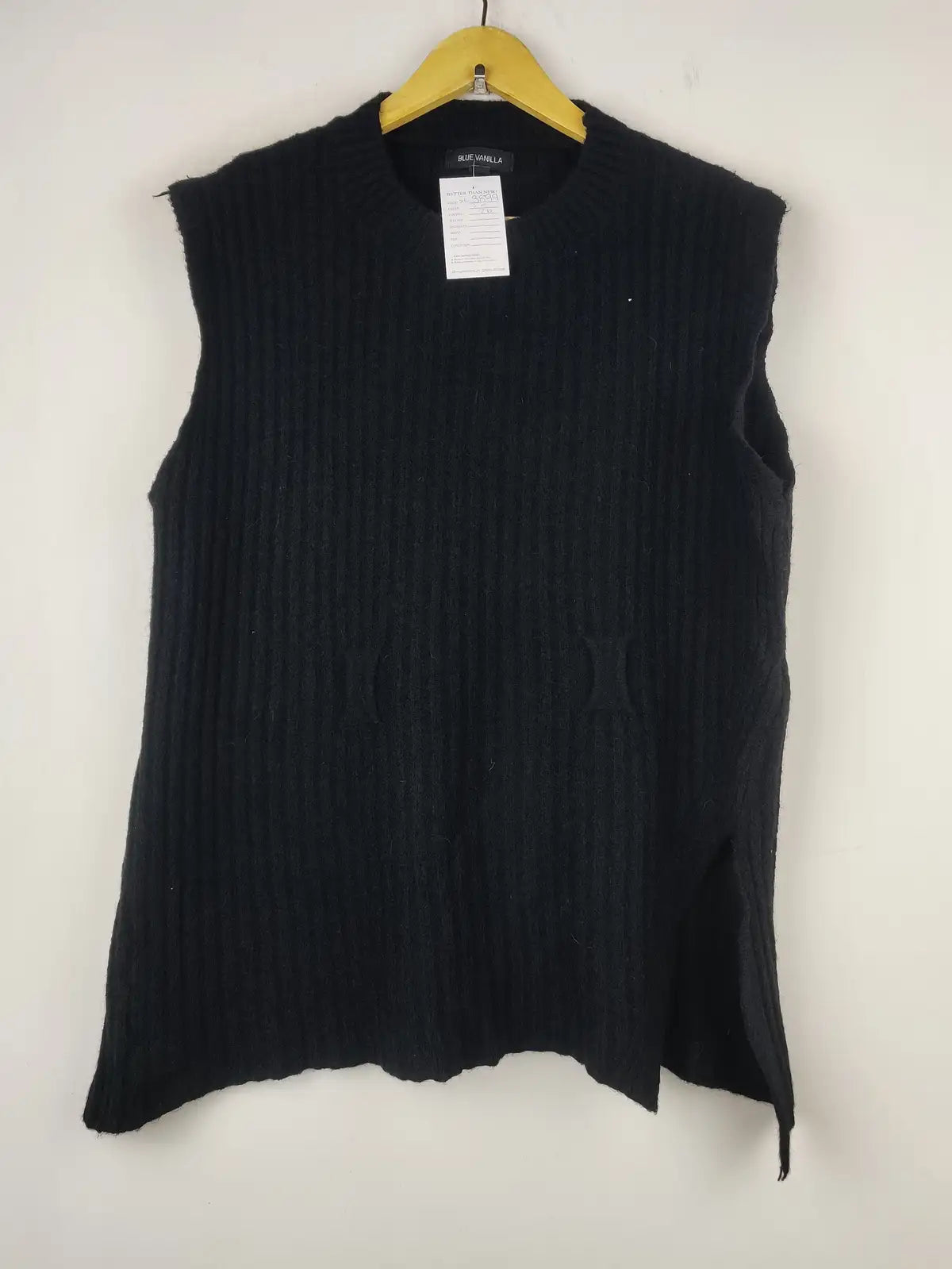 Buy online pre-used pre-loved 100% authentic & Original branded Blue Vanilla (SL-3899) available in Pakistan. Top international brands avilable.