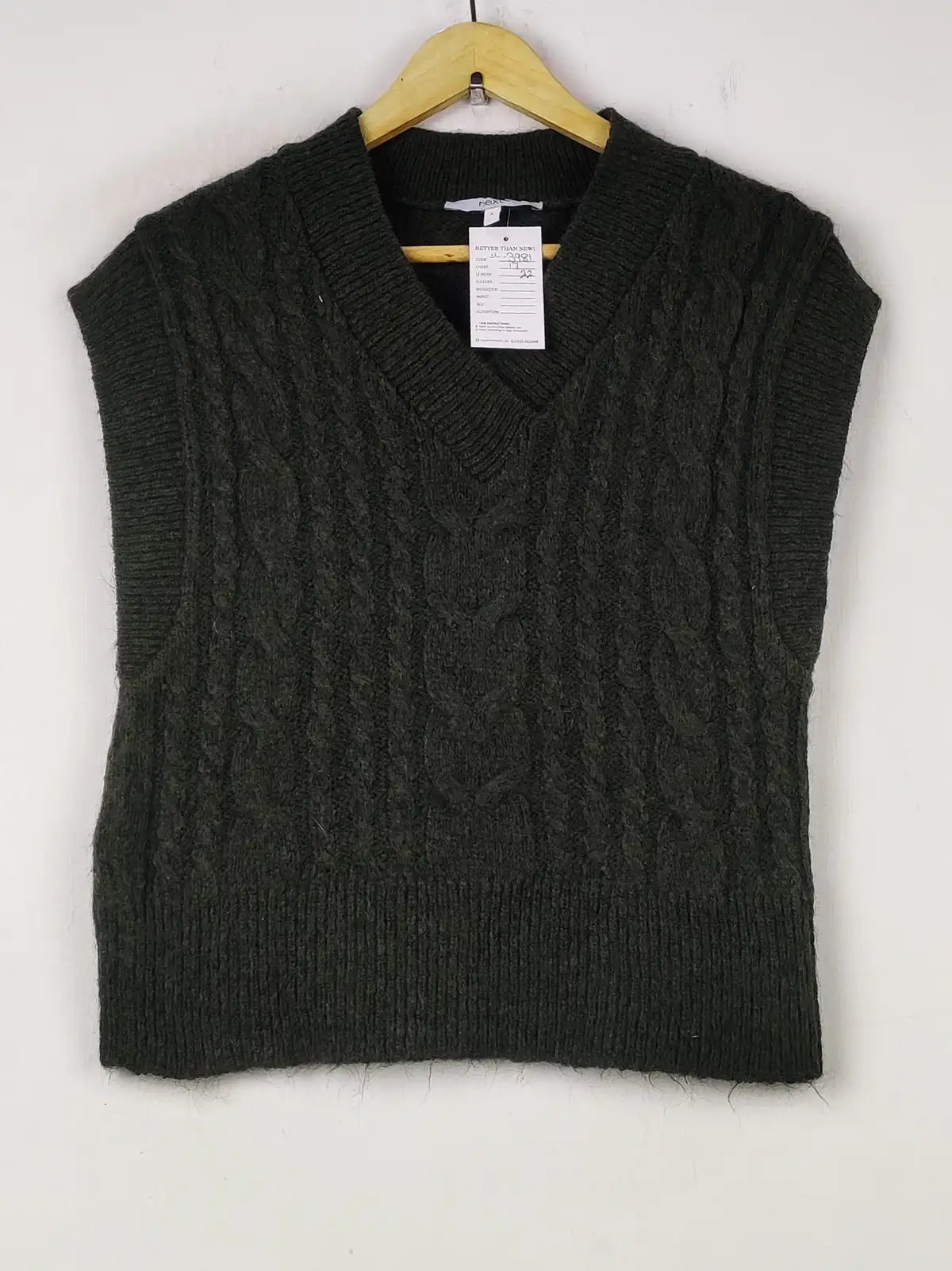 Buy online pre-used pre-loved 100% authentic & Original branded Next (SL-3981) available in Pakistan. Top international brands avilable.