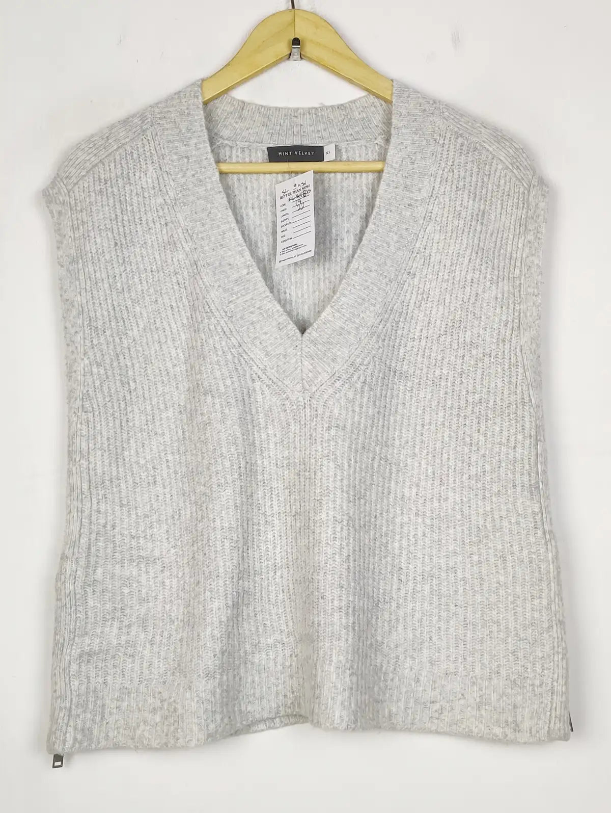 Buy online pre-used pre-loved 100% authentic & Original branded Mint Velvet (SL-4501) available in Pakistan. Top international brands avilable.