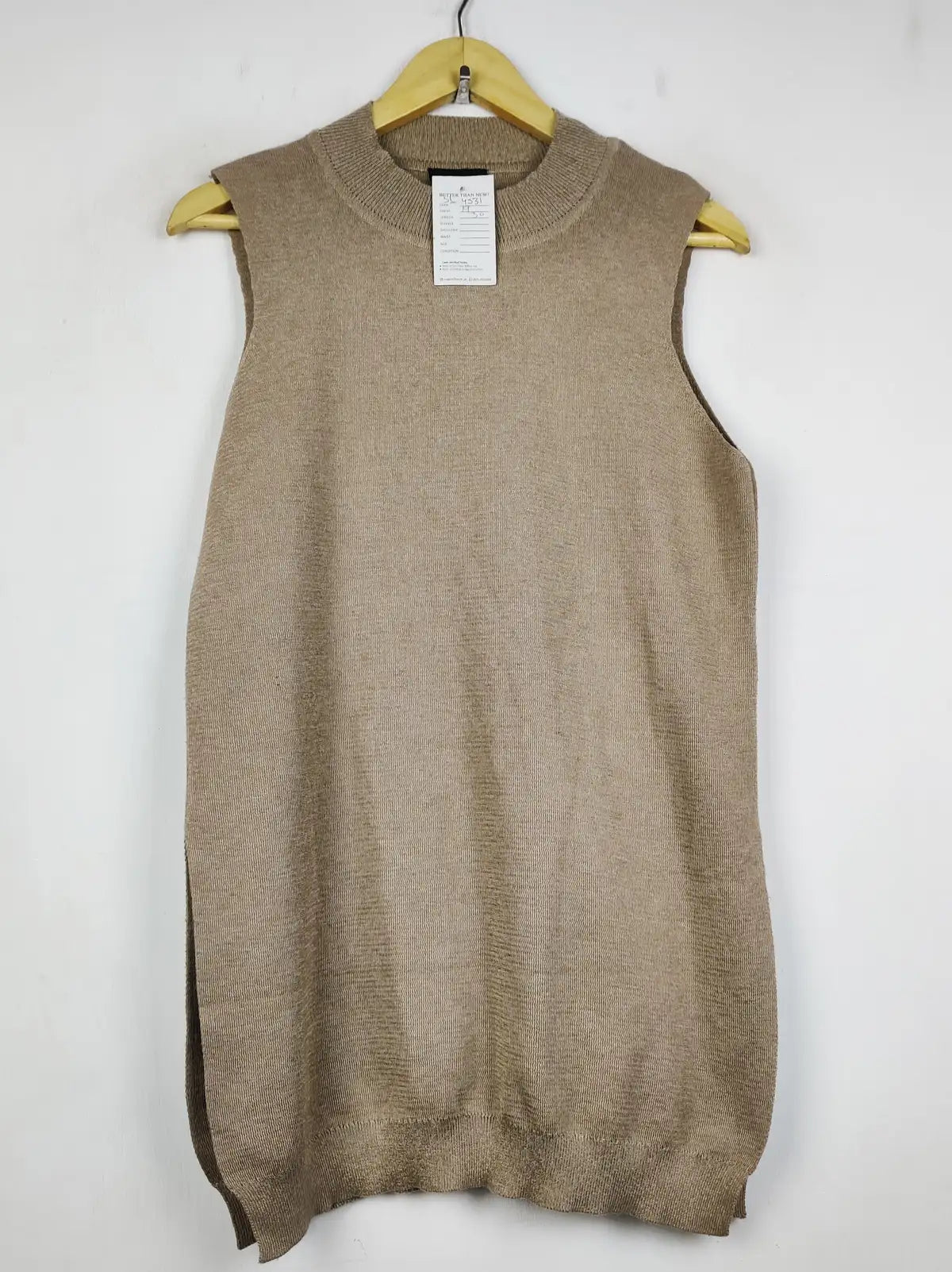 Buy online pre-used pre-loved 100% authentic & Original branded Topshop (SL-4531) available in Pakistan. Top international brands avilable.