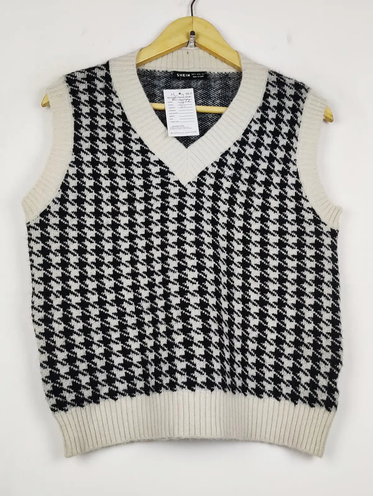 Buy online pre-used pre-loved 100% authentic & Original branded Shein (SL-4540) available in Pakistan. Top international brands avilable.