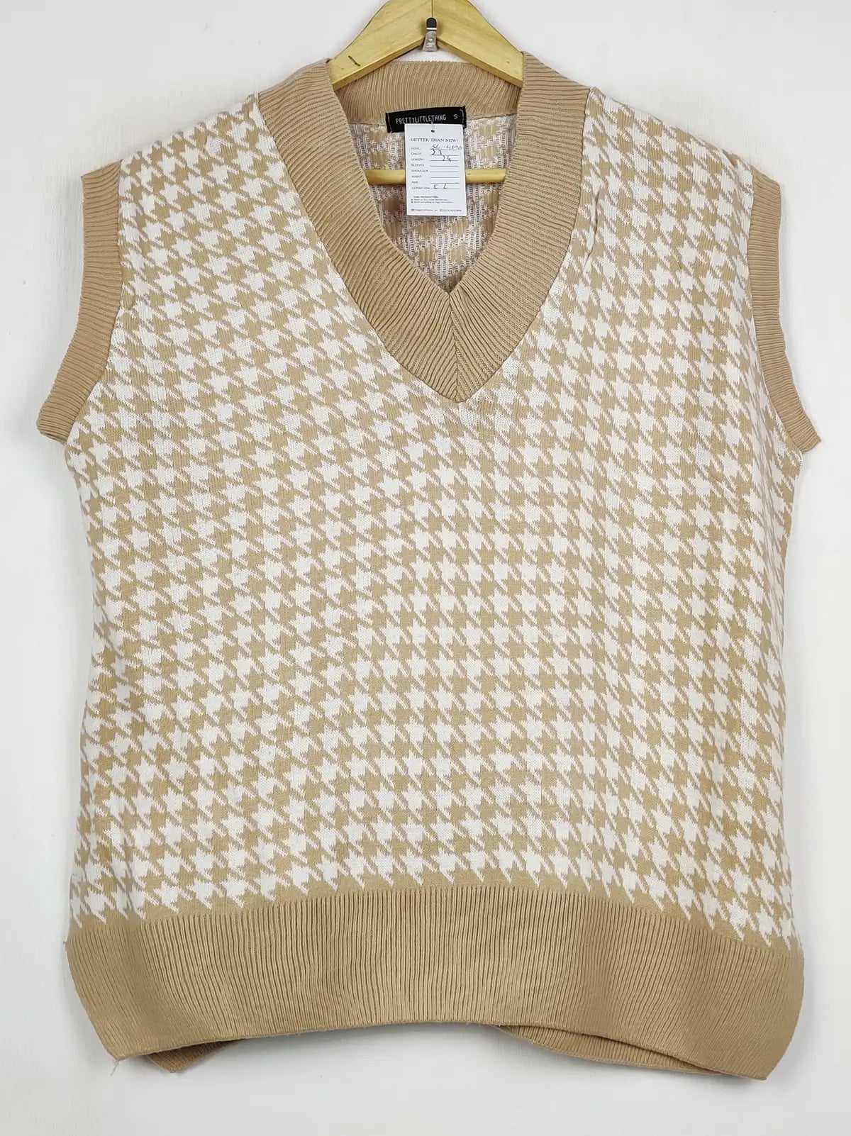 Buy online pre-used pre-loved 100% authentic & Original branded Prettylittlethings (SL-4590) available in Pakistan. Top international brands avilable.