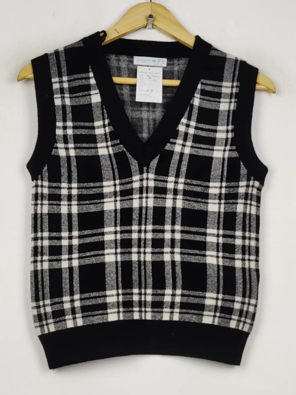 Buy online pre-used pre-loved 100% authentic & Original branded Primark (SL-4610) available in Pakistan. Top international brands avilable.