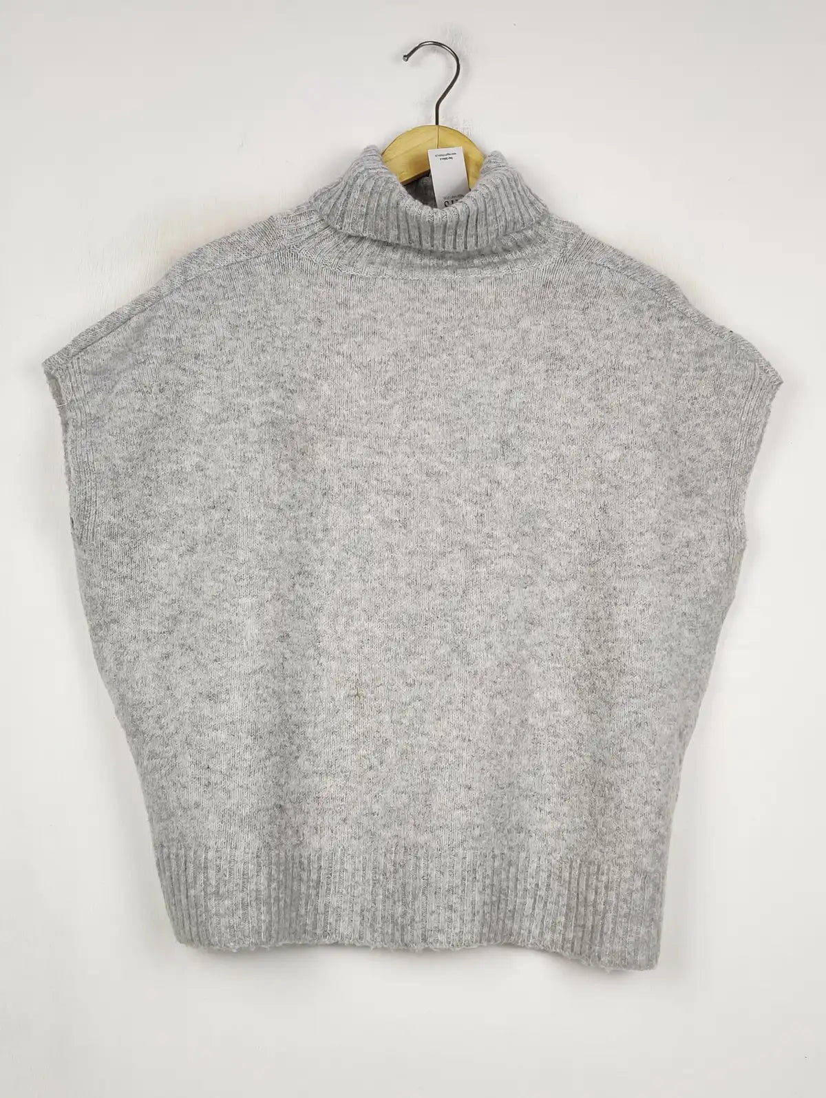 Buy online pre-used pre-loved 100% authentic & Original branded Shein (SL-4625) available in Pakistan. Top international brands avilable.