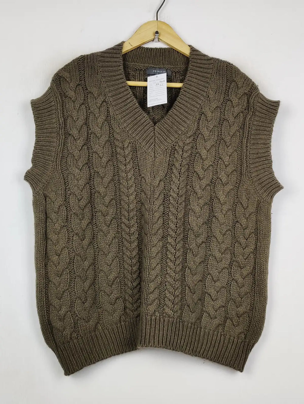 Buy online pre-used pre-loved 100% authentic & Original branded Primark (SL-4626) available in Pakistan. Top international brands avilable.