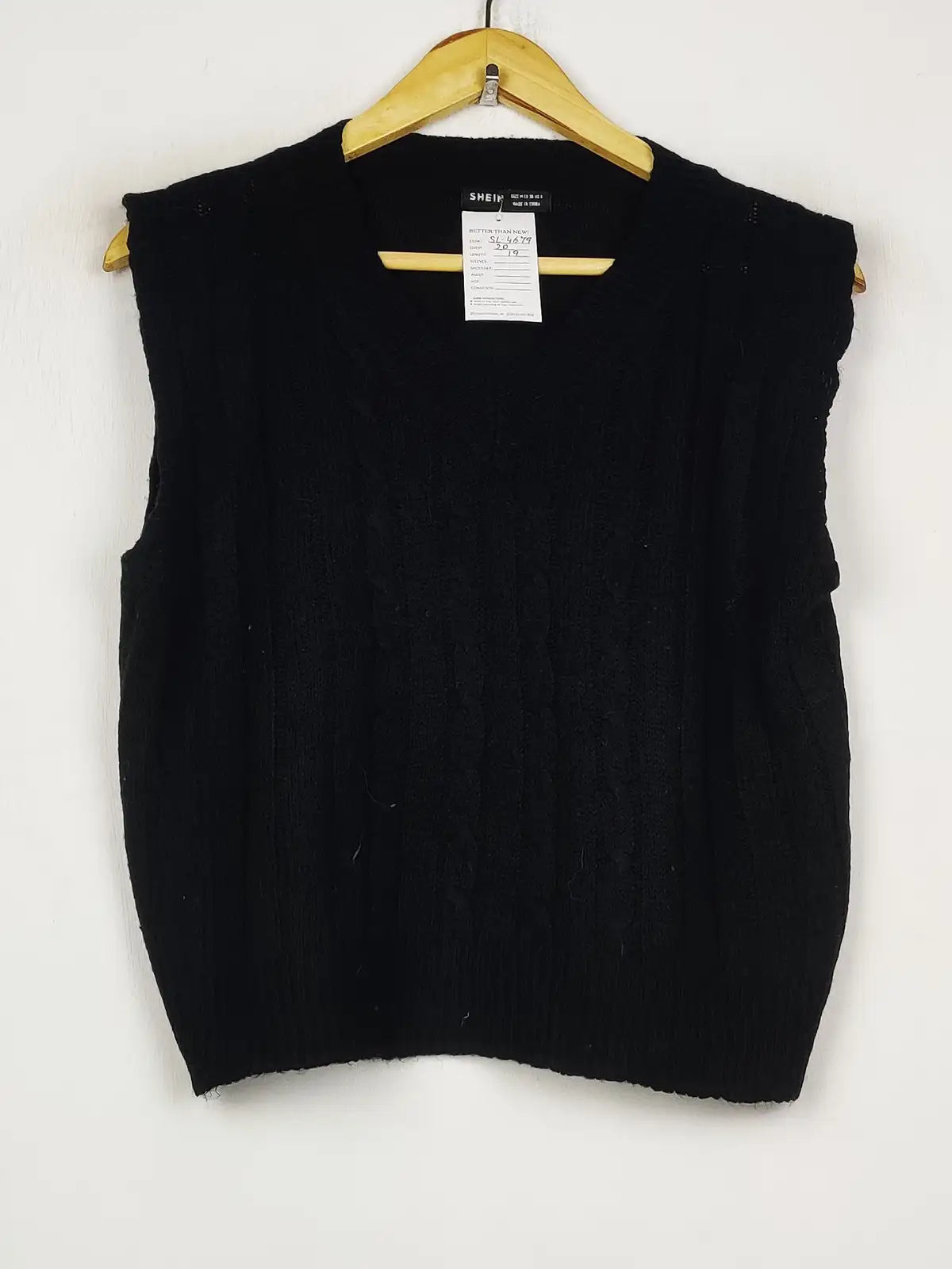 Buy online pre-used pre-loved 100% authentic & Original branded Shein (SL-4679) available in Pakistan. Top international brands avilable.