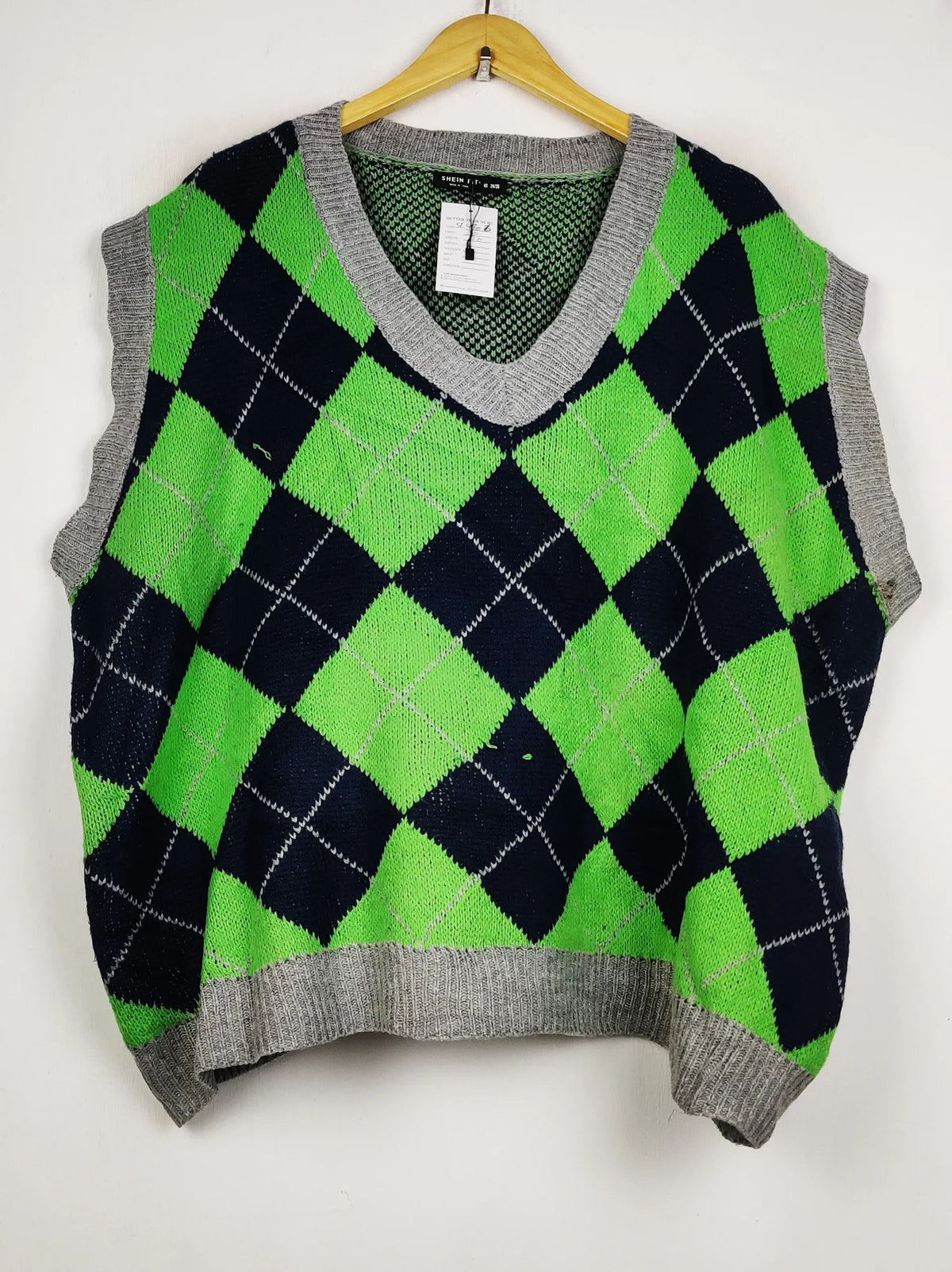 Buy online pre-used pre-loved 100% authentic & Original branded Shein (SL-4706) available in Pakistan. Top international brands avilable.