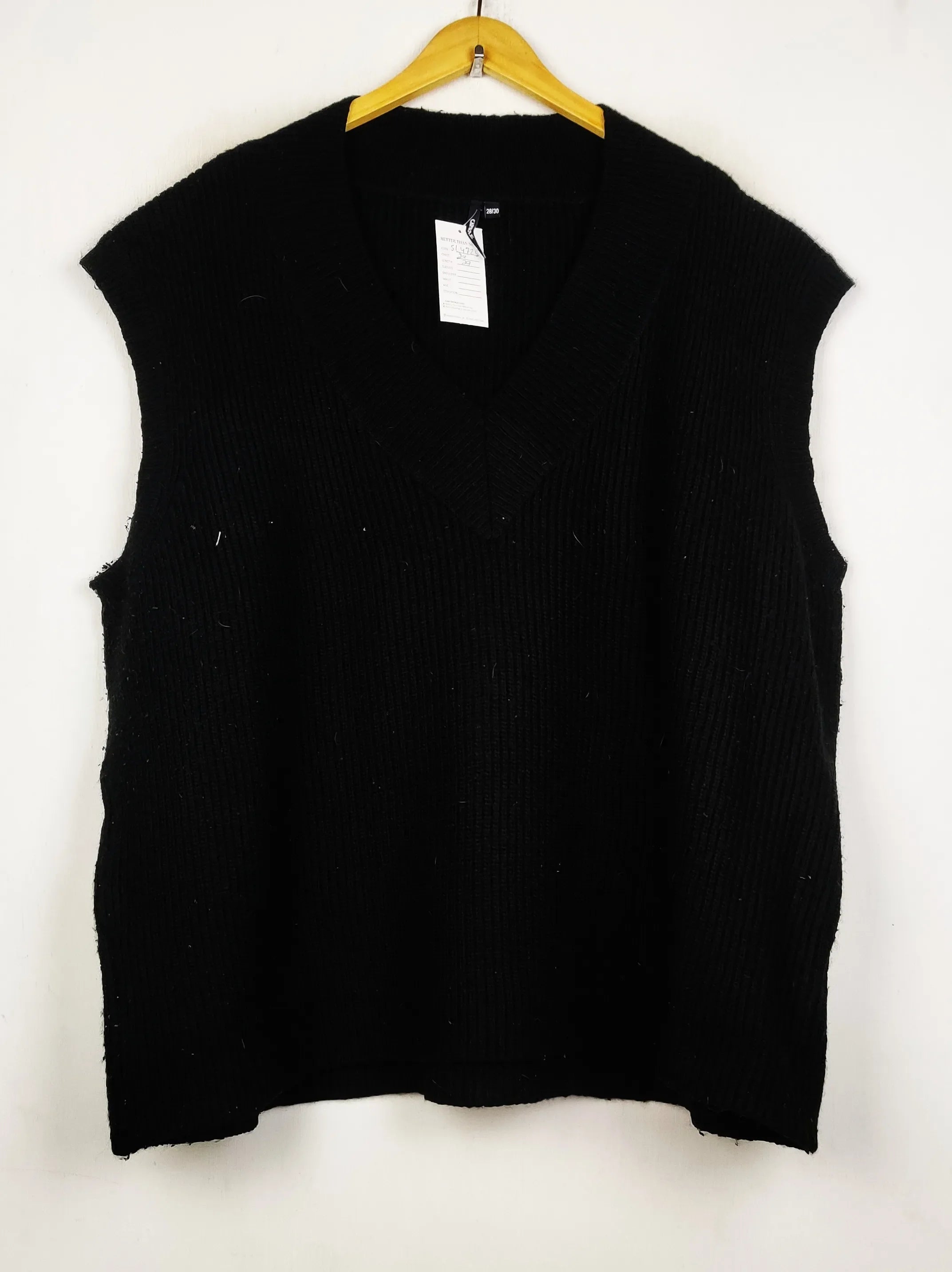 Buy online pre-used pre-loved 100% authentic & Original branded Capsule (SL-4725) available in Pakistan. Top international brands avilable.