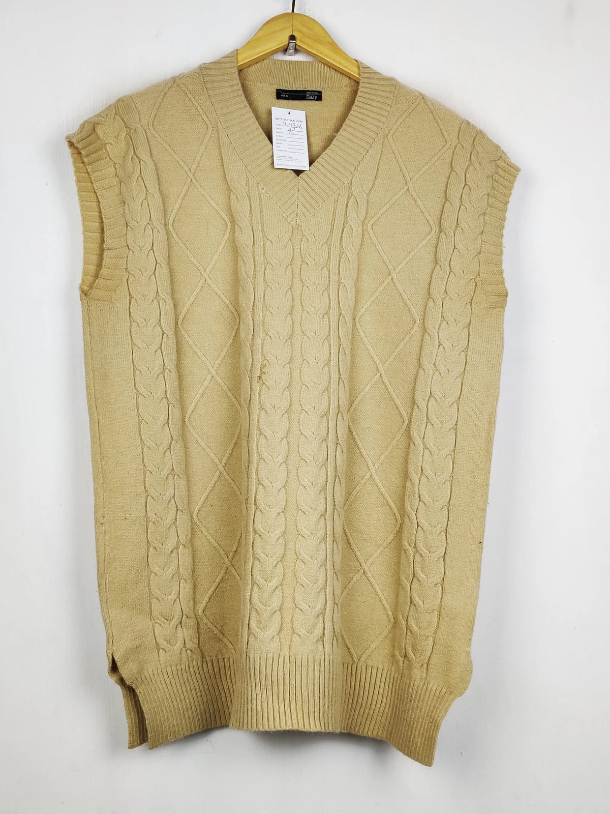 Buy online pre-used pre-loved 100% authentic & Original branded Dazy (SL-4726) available in Pakistan. Top international brands avilable.