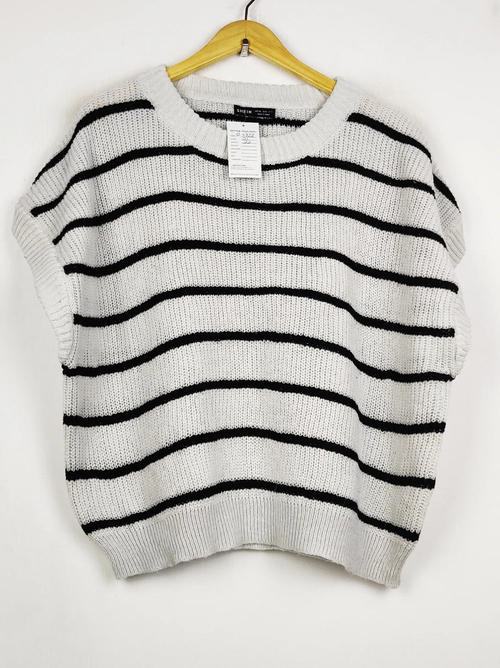 Buy online pre-used pre-loved 100% authentic & Original branded Shein (SL-4728) available in Pakistan. Top international brands avilable.