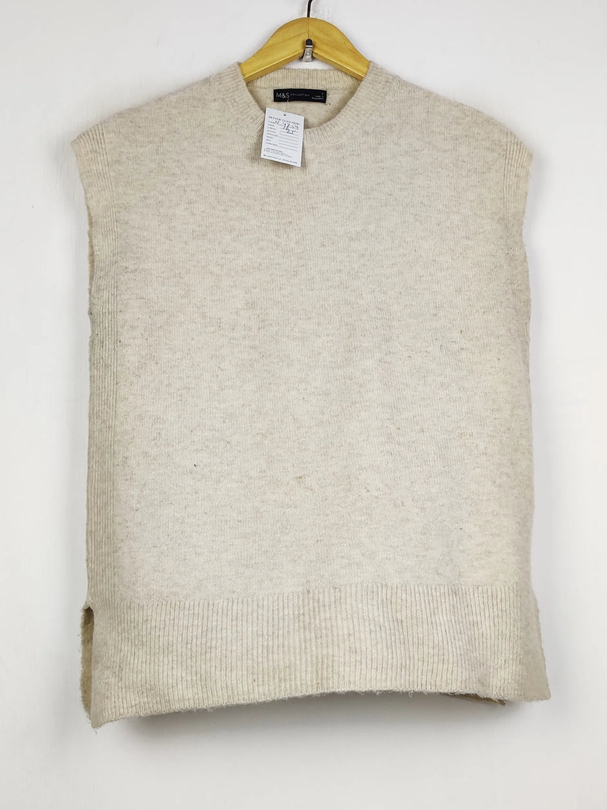 Buy online pre-used pre-loved 100% authentic & Original branded Marks & Spencer (SL-4759) available in Pakistan. Top international brands avilable.