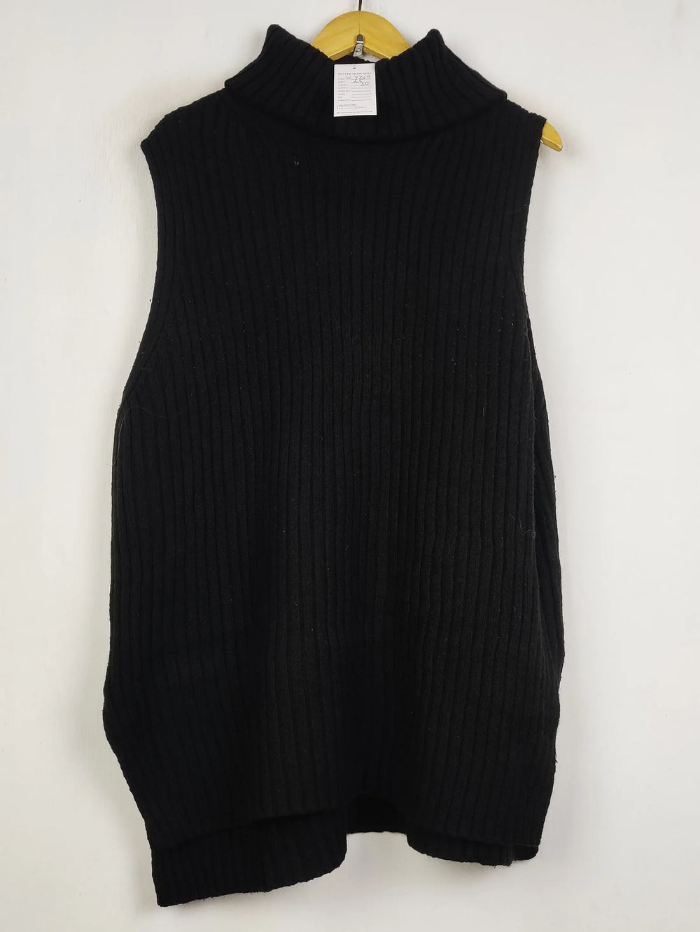 Buy online pre-used pre-loved 100% authentic & Original branded H&M (SL-4769) available in Pakistan. Top international brands avilable.