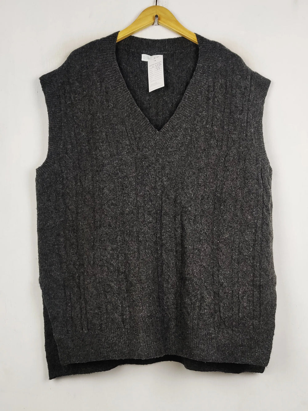 Buy online pre-used pre-loved 100% authentic & Original branded Primark (SL-4795) available in Pakistan. Top international brands avilable.