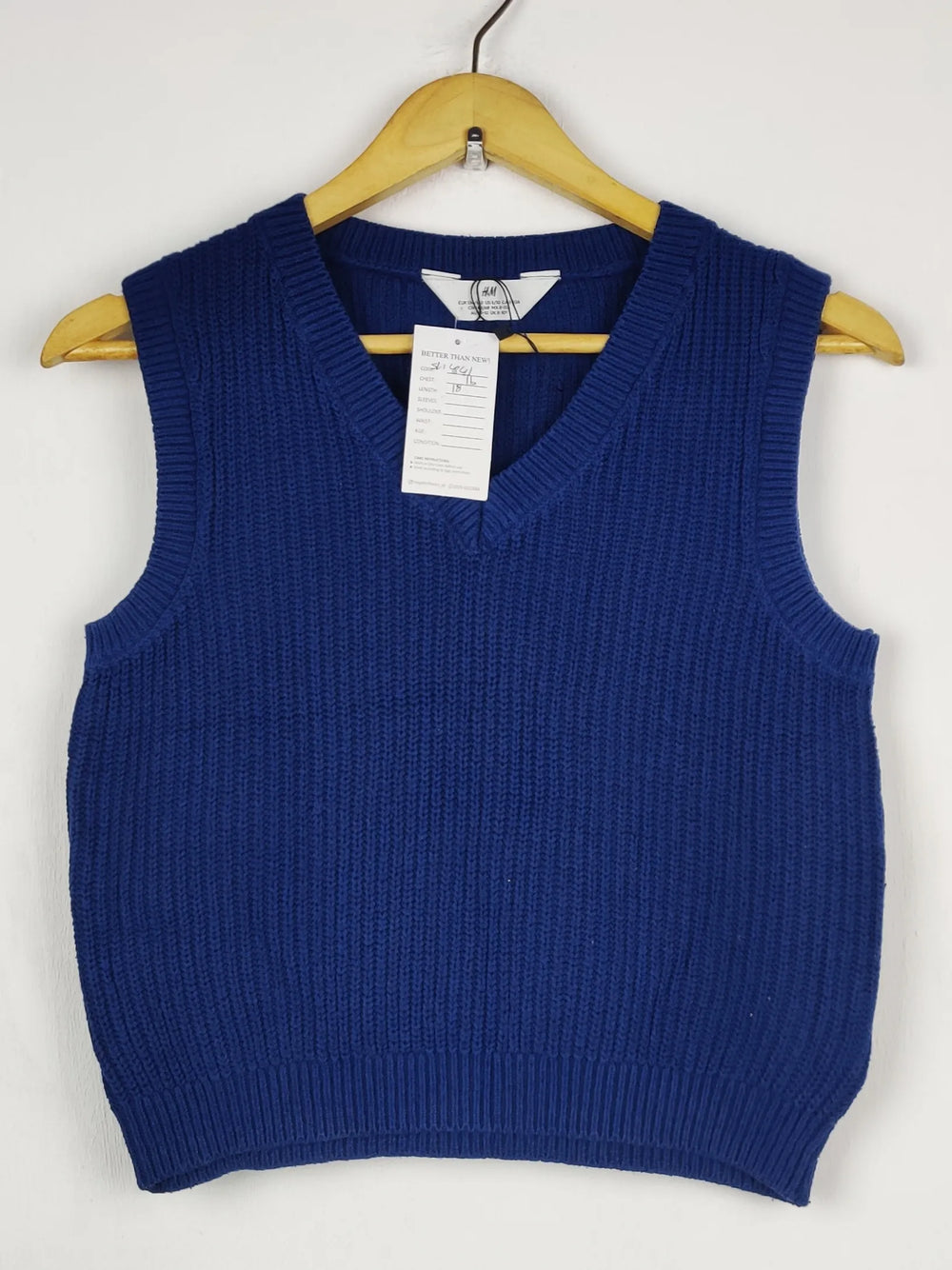 Buy online pre-used pre-loved 100% authentic & Original branded H&M (SL-4841) available in Pakistan. Top international brands avilable.