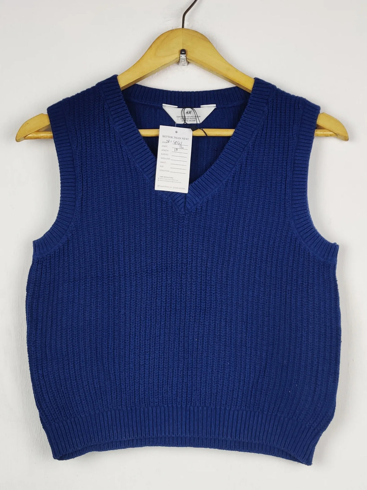Buy online pre-used pre-loved 100% authentic & Original branded H&M (SL-4841) available in Pakistan. Top international brands avilable.