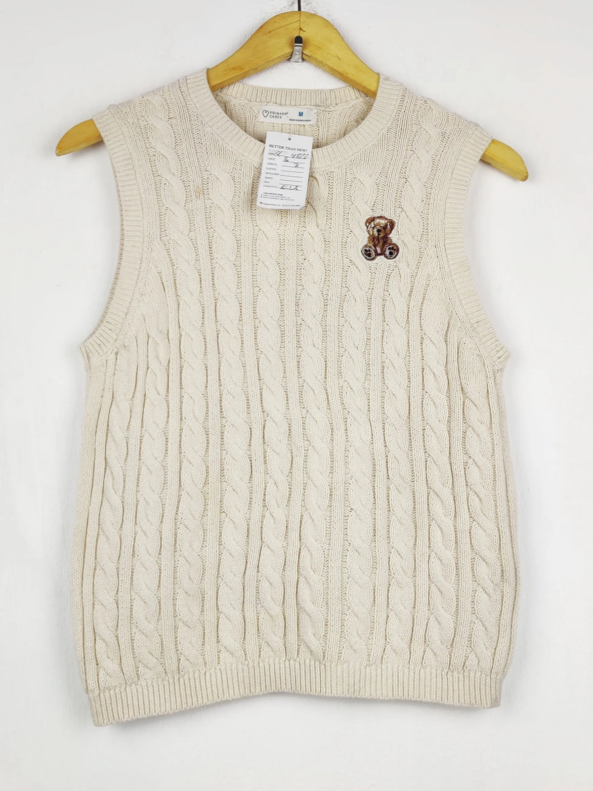 Buy online pre-used pre-loved 100% authentic & Original branded Primark (SL-4872) available in Pakistan. Top international brands avilable.