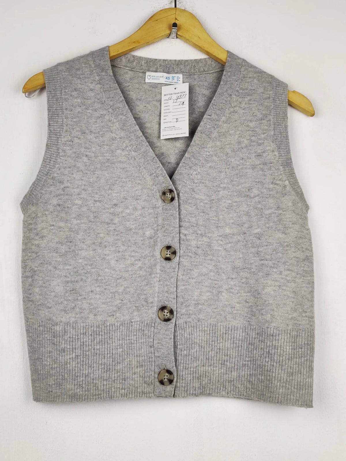Buy online pre-used pre-loved 100% authentic & Original branded Primark (SL-4873) available in Pakistan. Top international brands avilable.