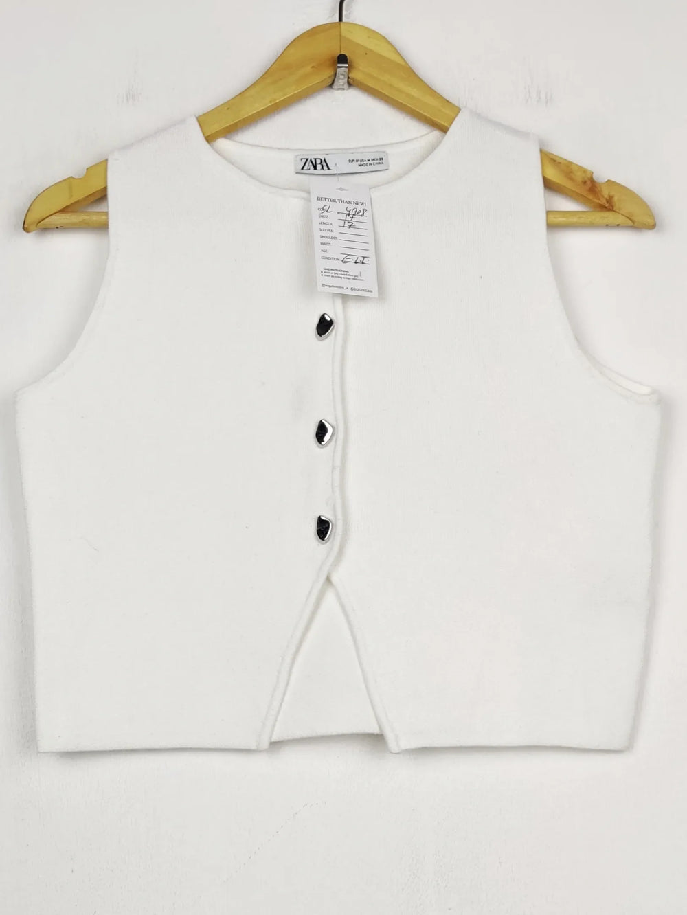 Buy online pre-used pre-loved 100% authentic & Original branded Zara (SL-4908) available in Pakistan. Top international brands avilable.