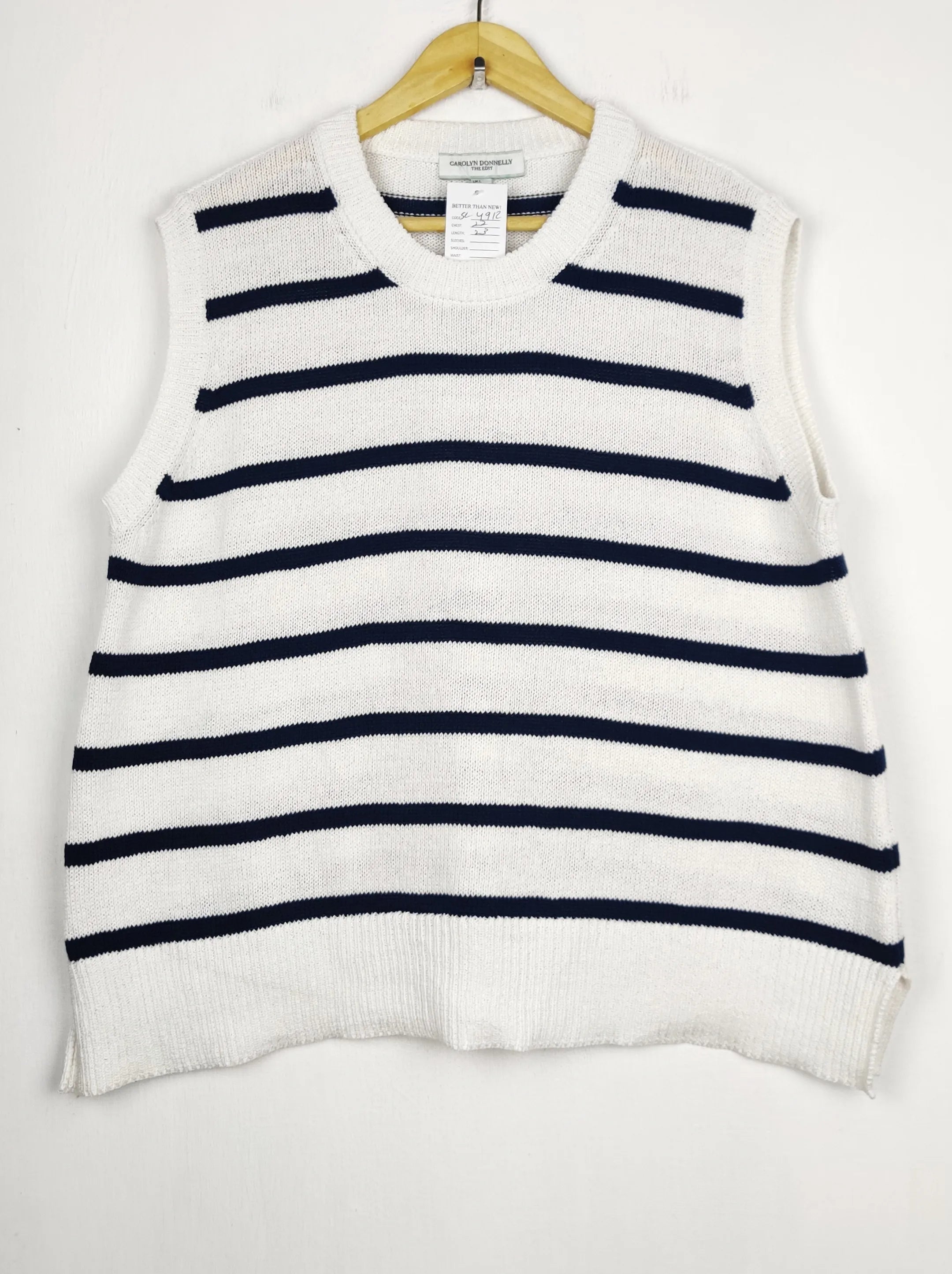 Buy online pre-used pre-loved 100% authentic & Original branded Carolyn Donnelly (SL-4912) available in Pakistan. Top international brands avilable.
