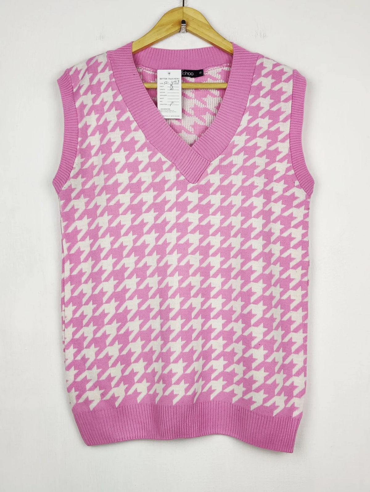 Buy online pre-used pre-loved 100% authentic & Original branded Boohoo (SL-4918) available in Pakistan. Top international brands avilable.
