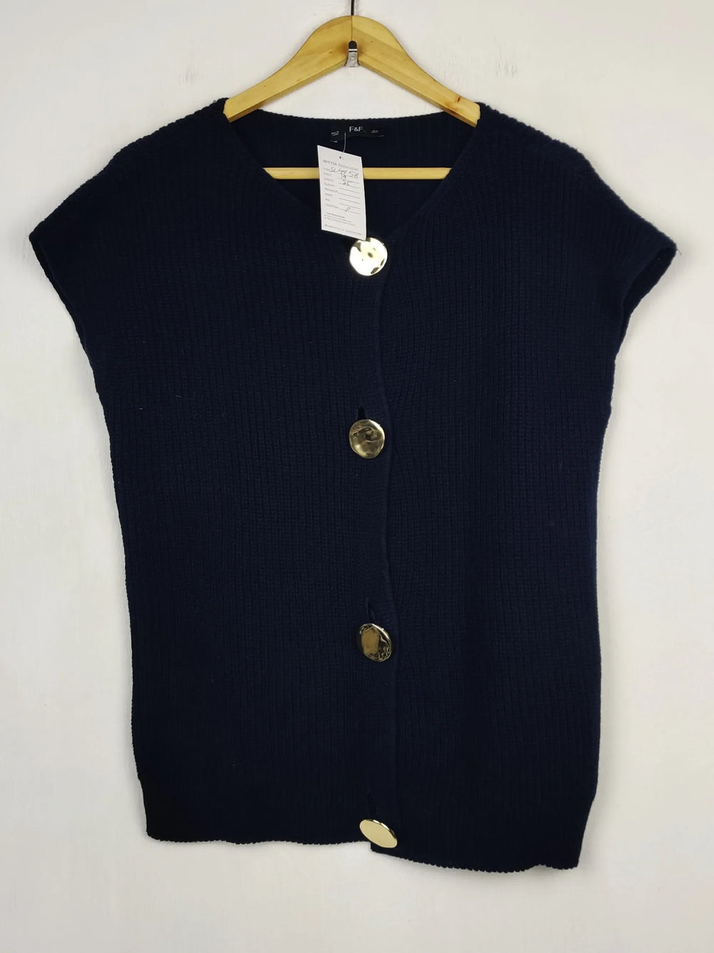 Buy online pre-used pre-loved 100% authentic & Original branded F&F (SL-4958) available in Pakistan. Top international brands avilable.