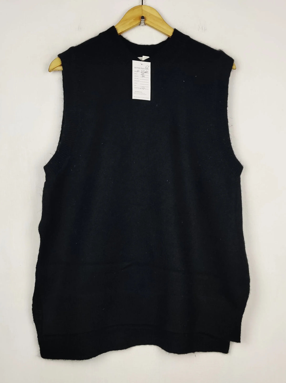 Buy online pre-used pre-loved 100% authentic & Original branded H&M (SL-4967) available in Pakistan. Top international brands avilable.