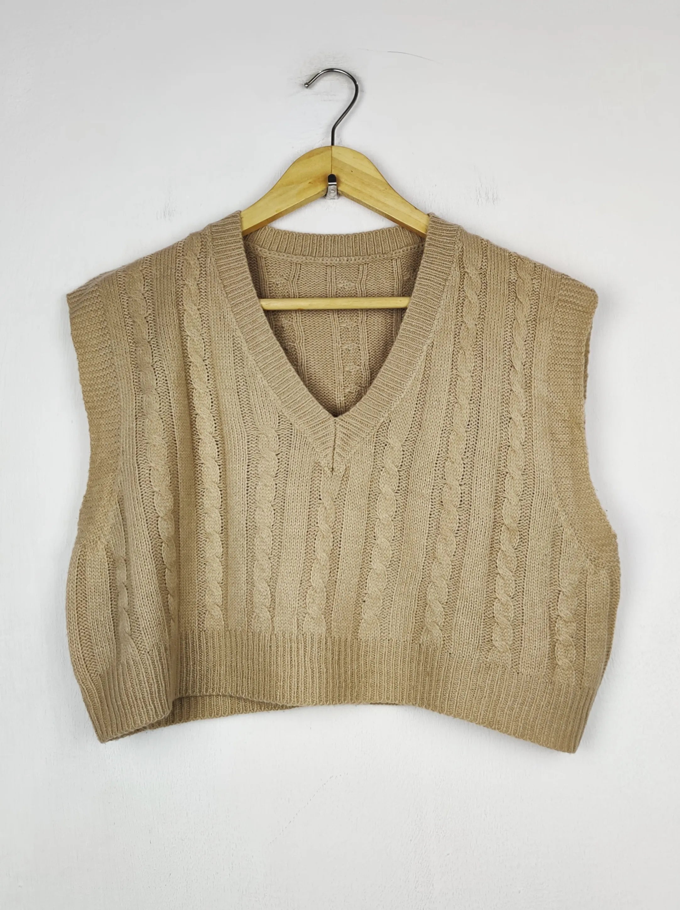Buy online pre-used pre-loved 100% authentic & Original branded Shein (SL-4984) available in Pakistan. Top international brands avilable.