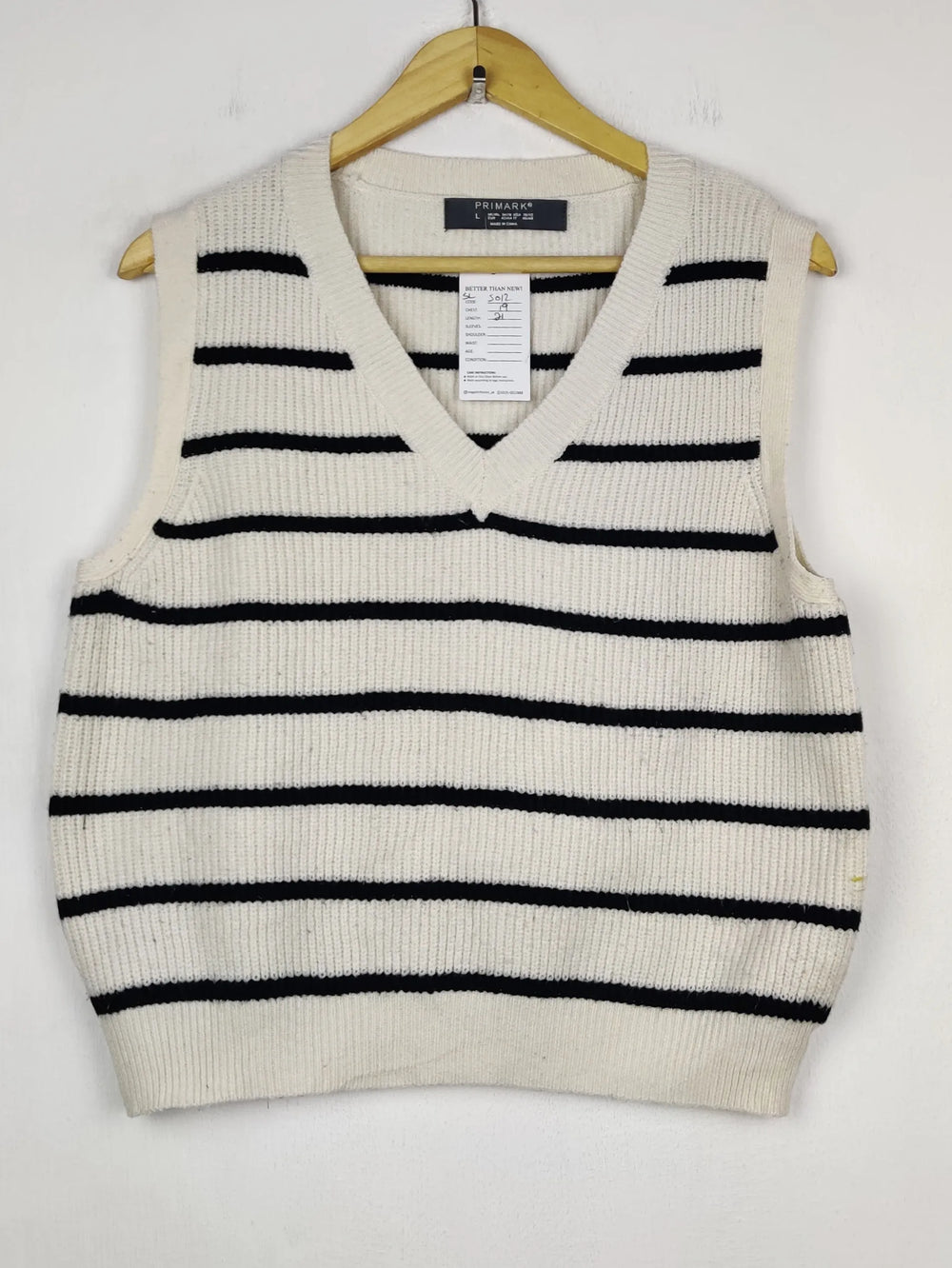 Buy online pre-used pre-loved 100% authentic & Original branded Primark (SL-5012) available in Pakistan. Top international brands avilable.