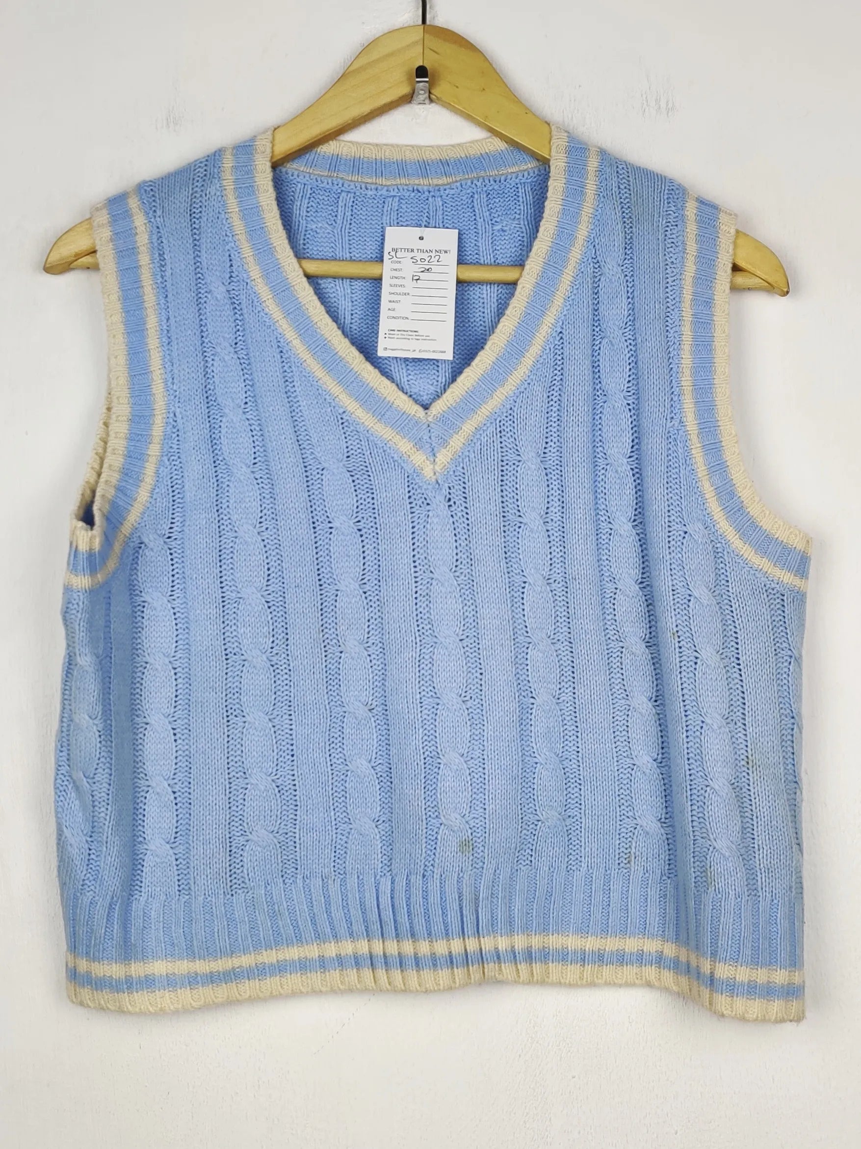 Buy online pre-used pre-loved 100% authentic & Original branded Shein (SL-5022) available in Pakistan. Top international brands avilable.