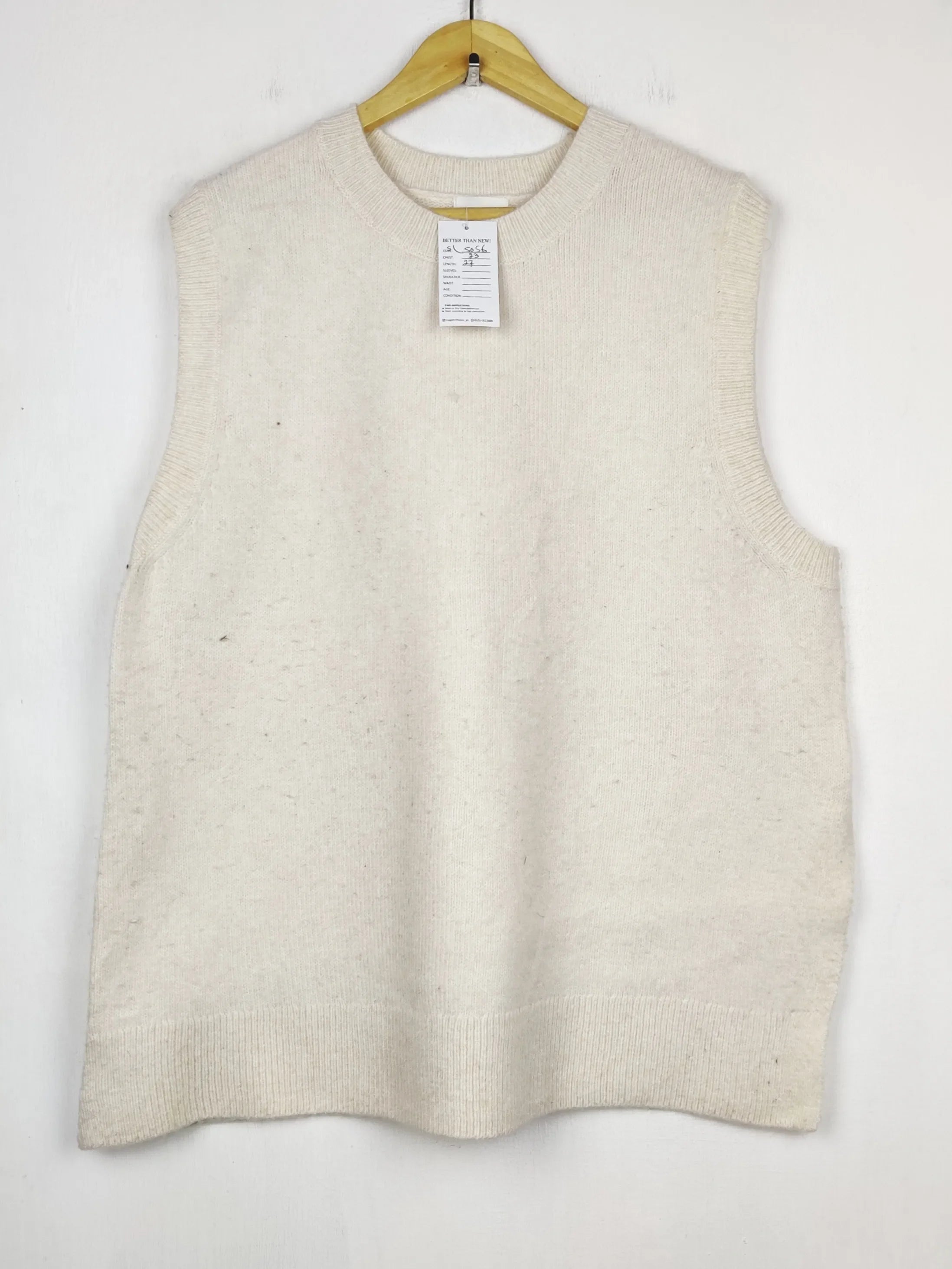 Buy online pre-used pre-loved 100% authentic & Original branded H&M (SL-5056) available in Pakistan. Top international brands avilable.