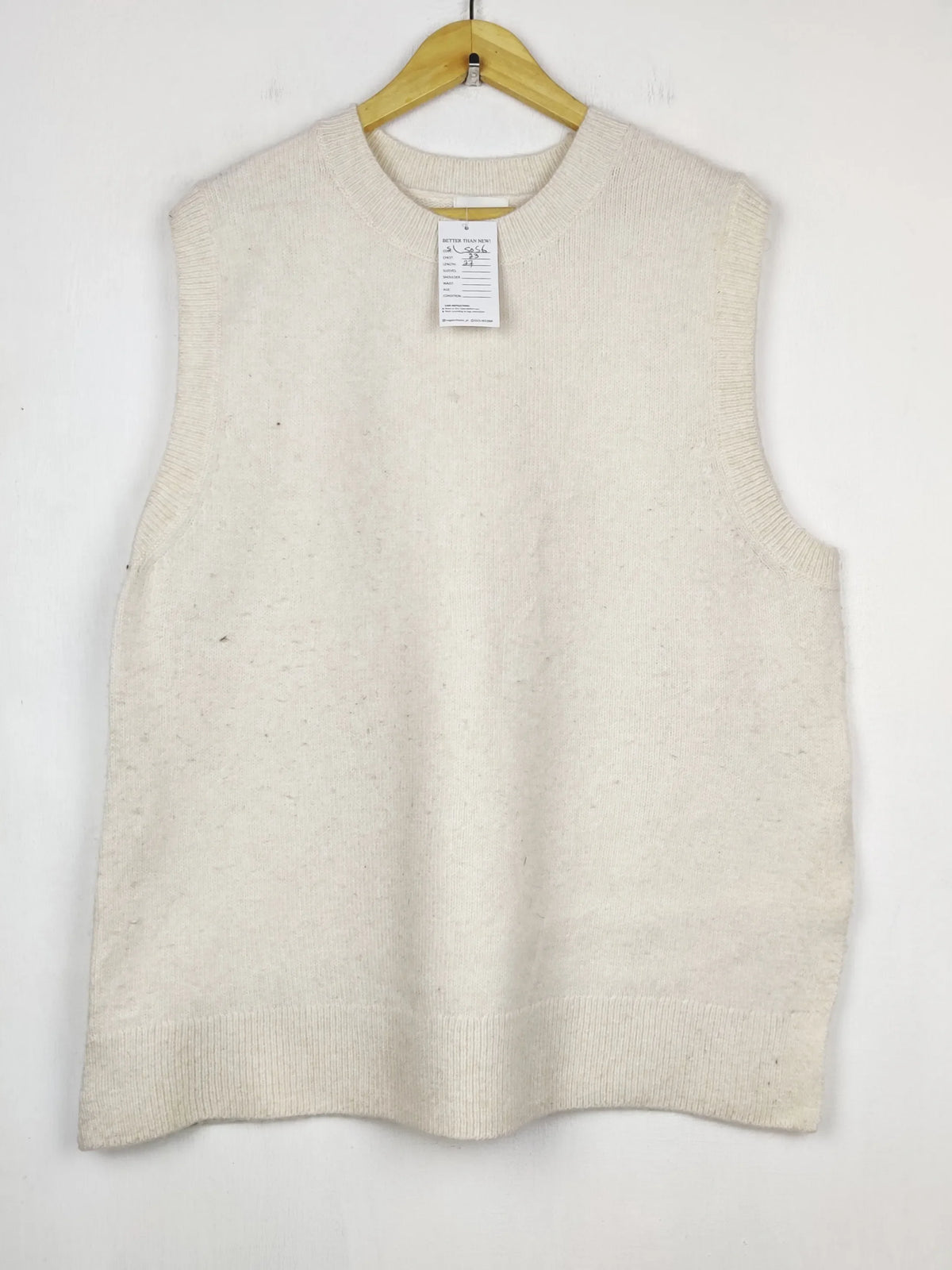 Buy online pre-used pre-loved 100% authentic & Original branded H&M (SL-5056) available in Pakistan. Top international brands avilable.