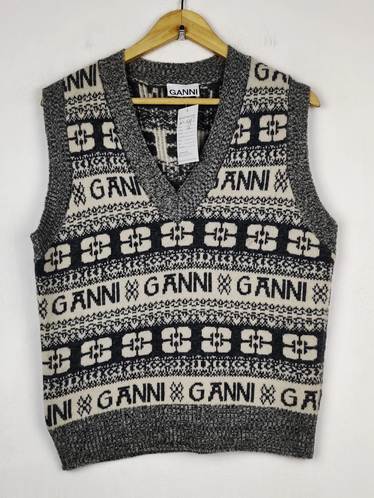 Buy online pre-used pre-loved 100% authentic & Original branded Ganni (SL-5057) available in Pakistan. Top international brands avilable.