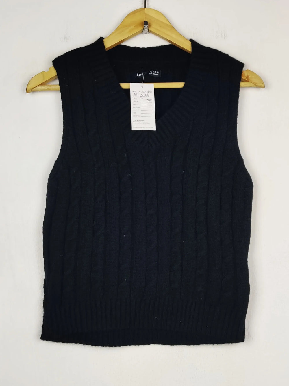 Buy online pre-used pre-loved 100% authentic & Original branded Shein (SL-5066) available in Pakistan. Top international brands avilable.