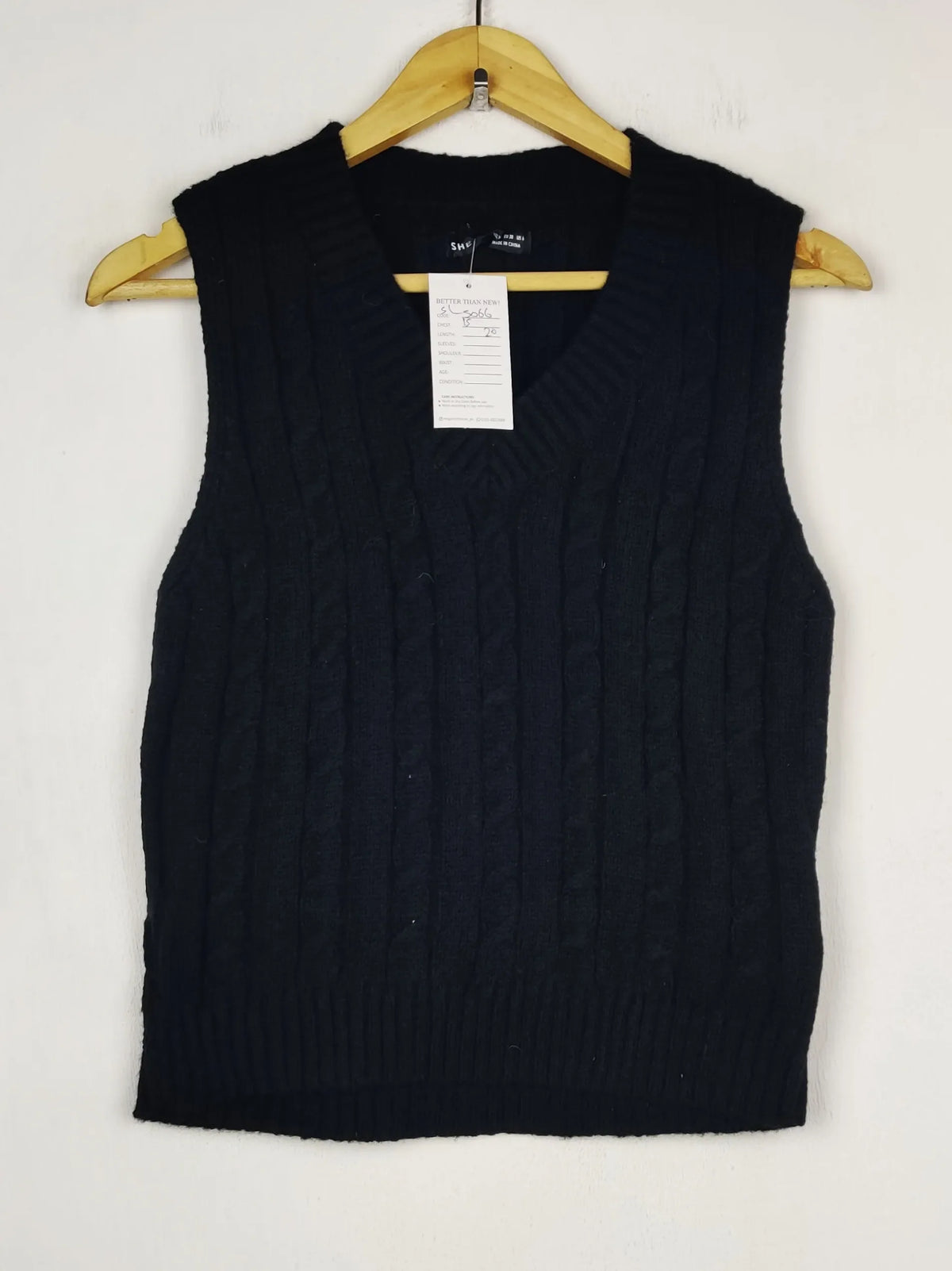 Buy online pre-used pre-loved 100% authentic & Original branded Shein (SL-5066) available in Pakistan. Top international brands avilable.