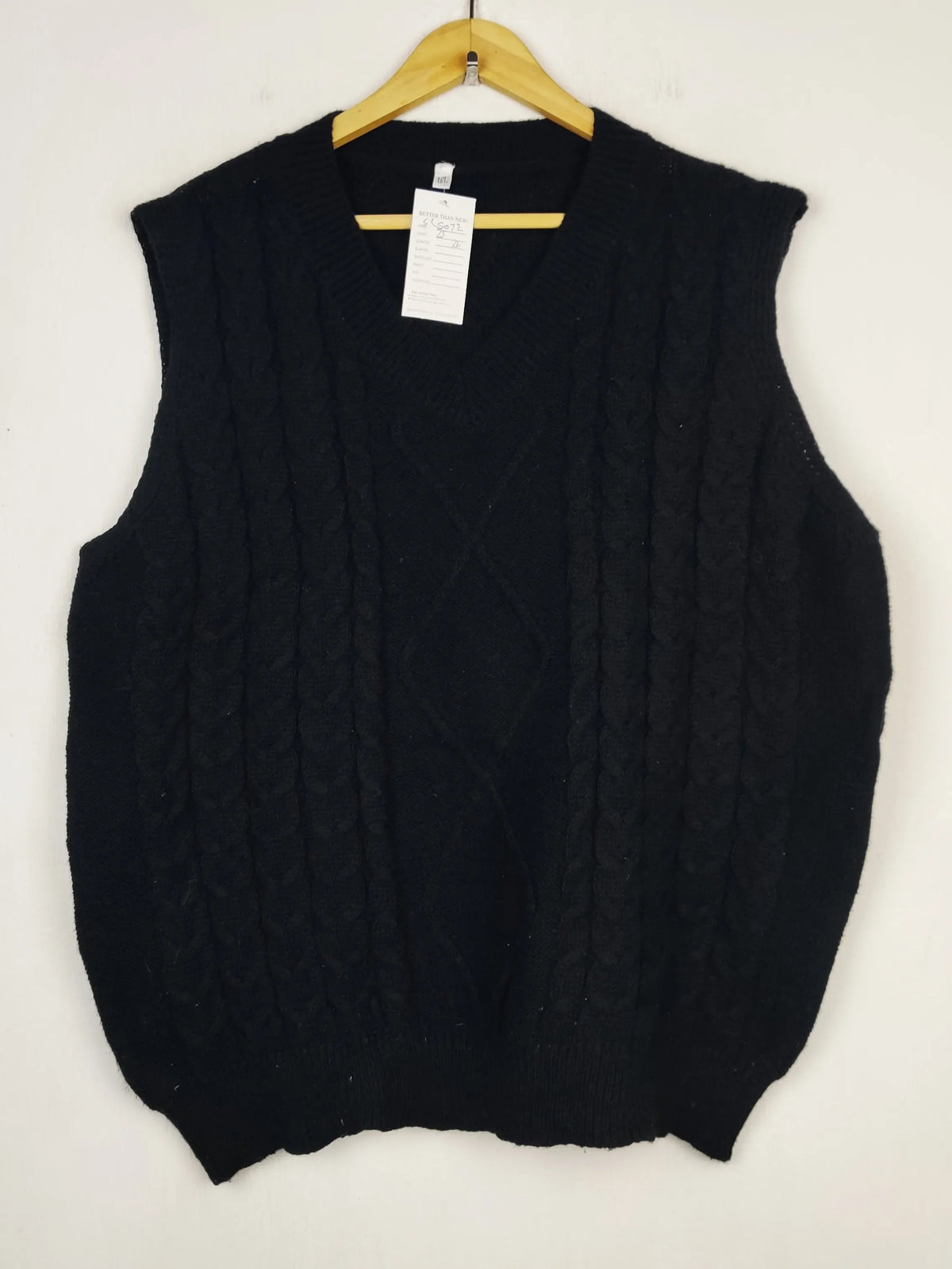 Buy online pre-used pre-loved 100% authentic & Original branded Unknown Brand (SL-5072) available in Pakistan. Top international brands avilable.