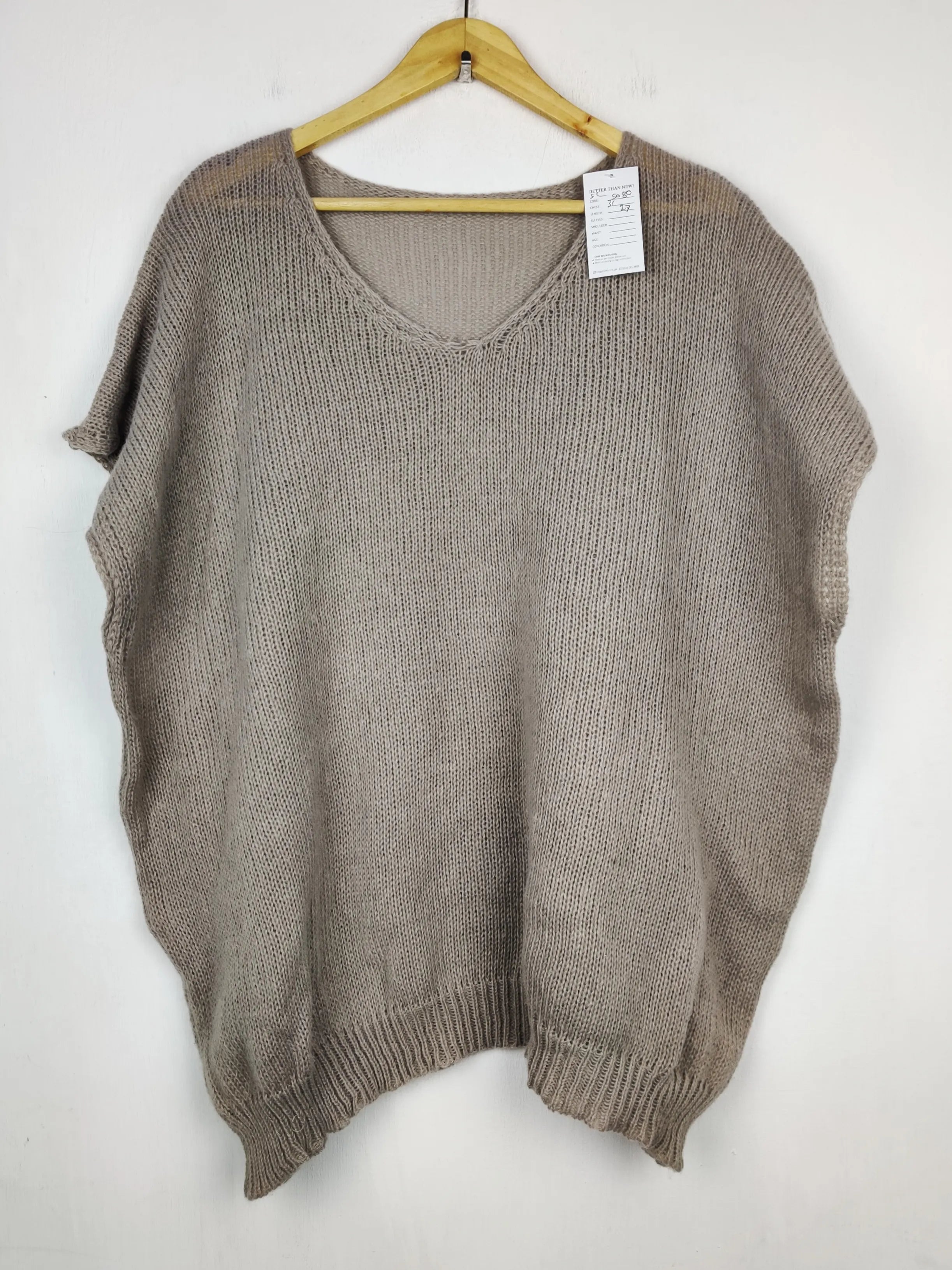 Buy online pre-used pre-loved 100% authentic & Original branded Unknown Brand (SL-5080) available in Pakistan. Top international brands avilable.