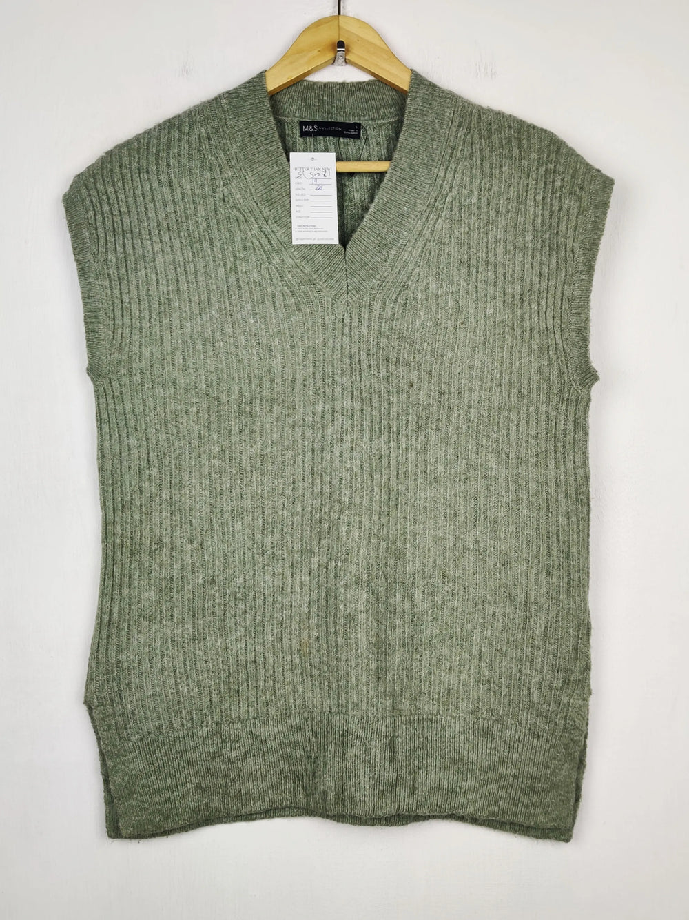 Buy online pre-used pre-loved 100% authentic & Original branded Marks & Spencer (SL-5081) available in Pakistan. Top international brands avilable.