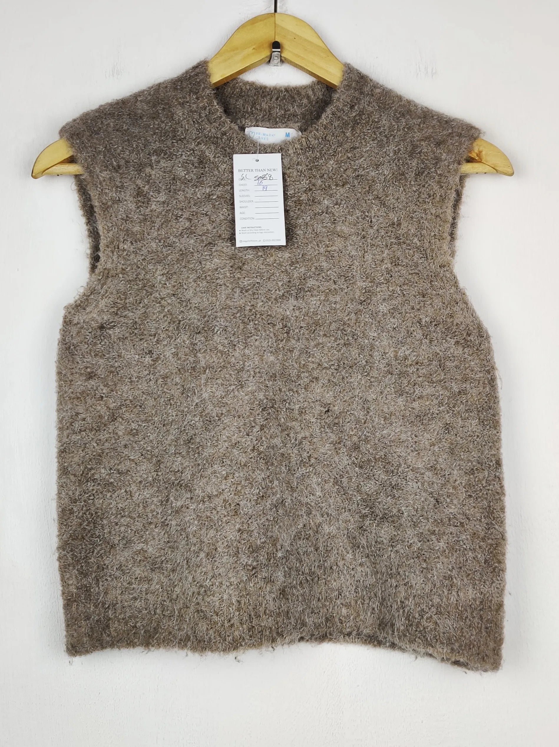 Buy online pre-used pre-loved 100% authentic & Original branded Primark (SL-5088) available in Pakistan. Top international brands avilable.