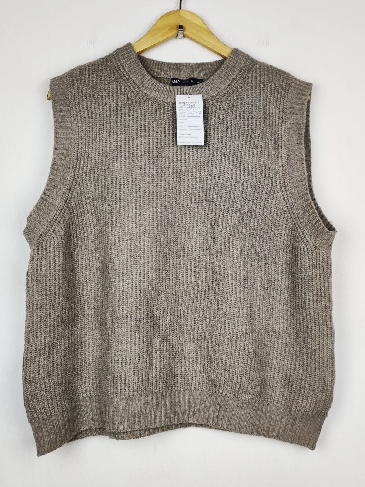 Buy online pre-used pre-loved 100% authentic & Original branded Marks & Spencer (SL-5095) available in Pakistan. Top international brands avilable.