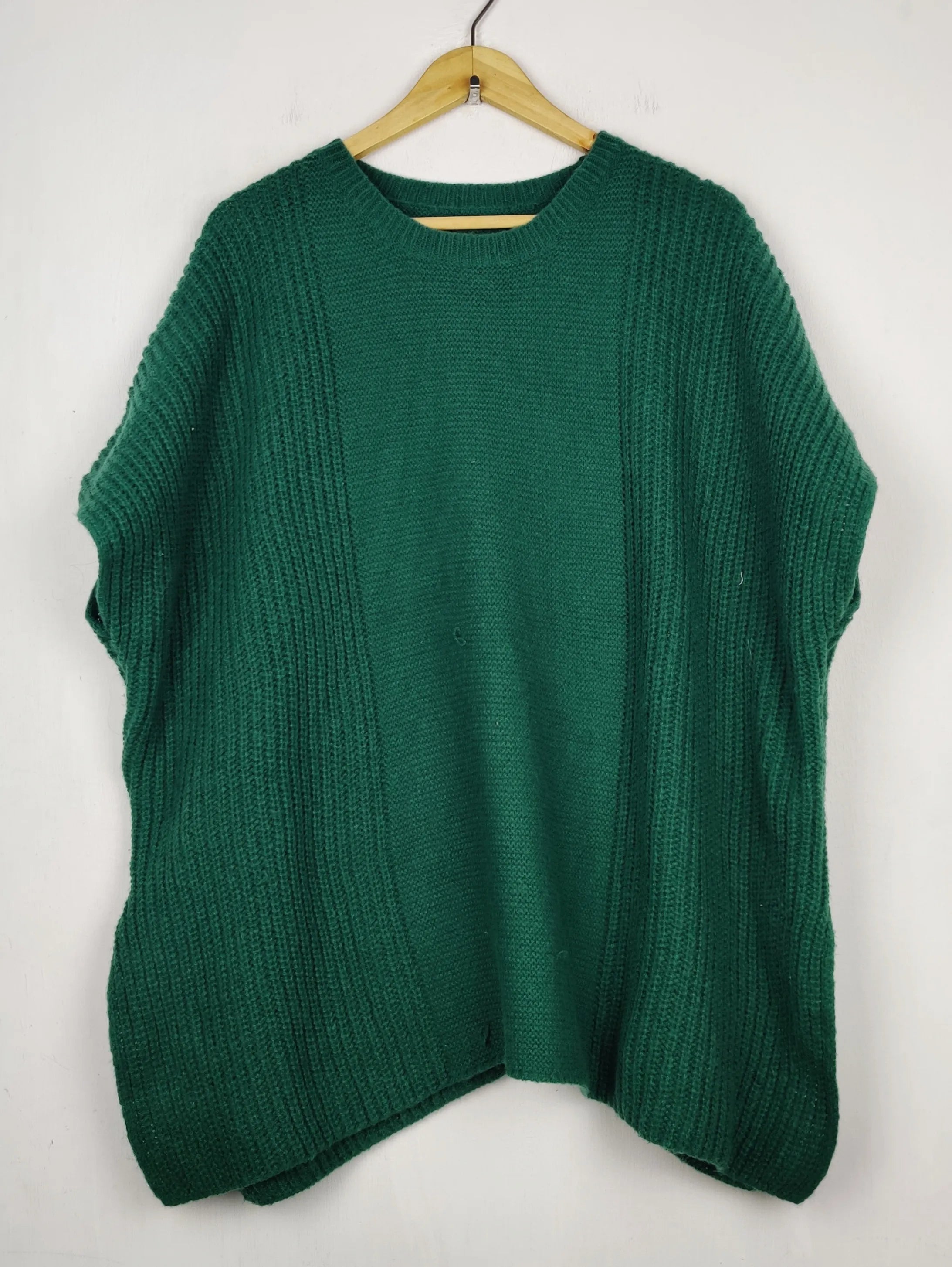 Buy online pre-used pre-loved 100% authentic & Original branded Shien (SL-5119) available in Pakistan. Top international brands avilable.