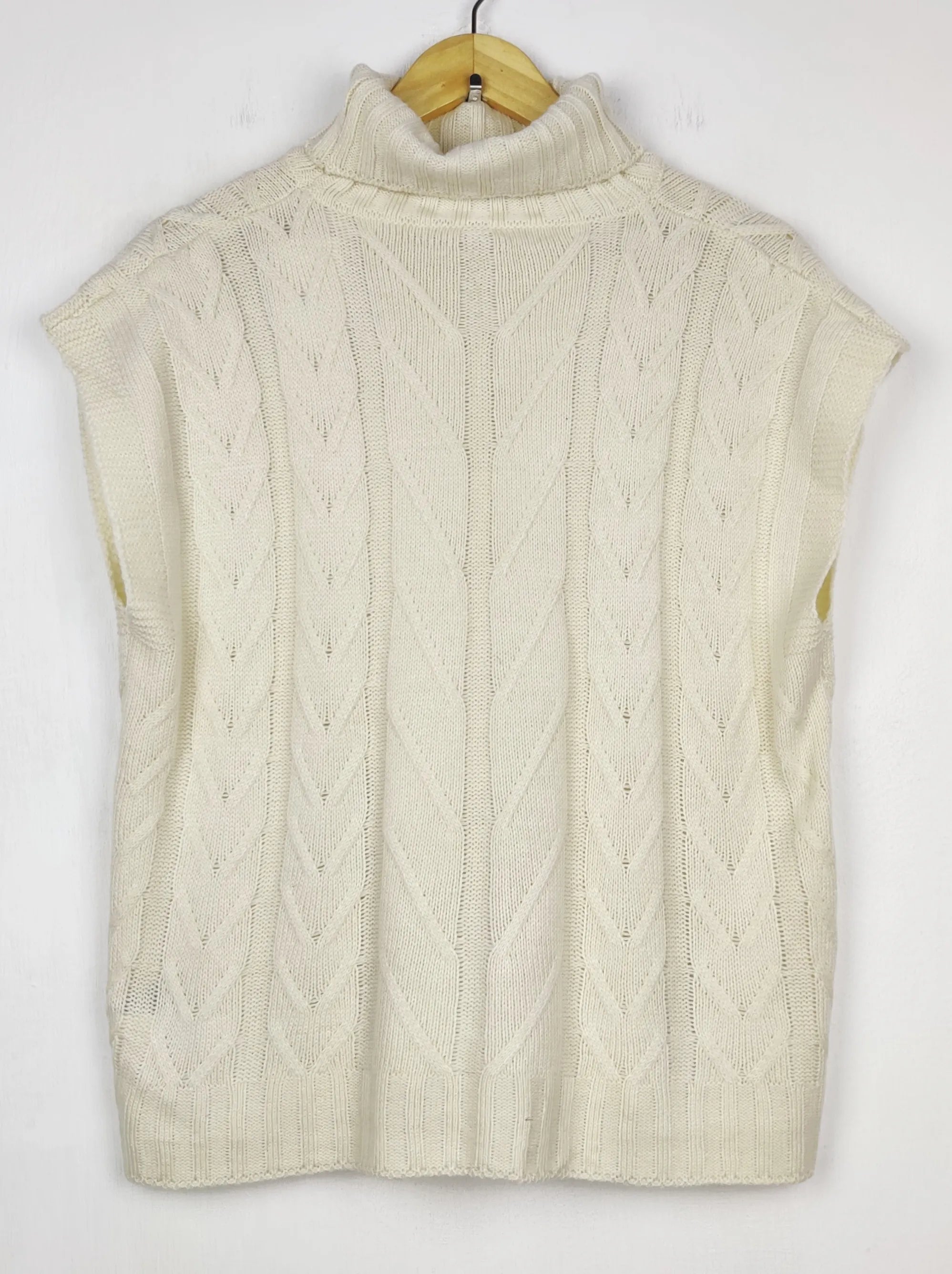Buy online pre-used pre-loved 100% authentic & Original branded Shein (SL-5138) available in Pakistan. Top international brands avilable.