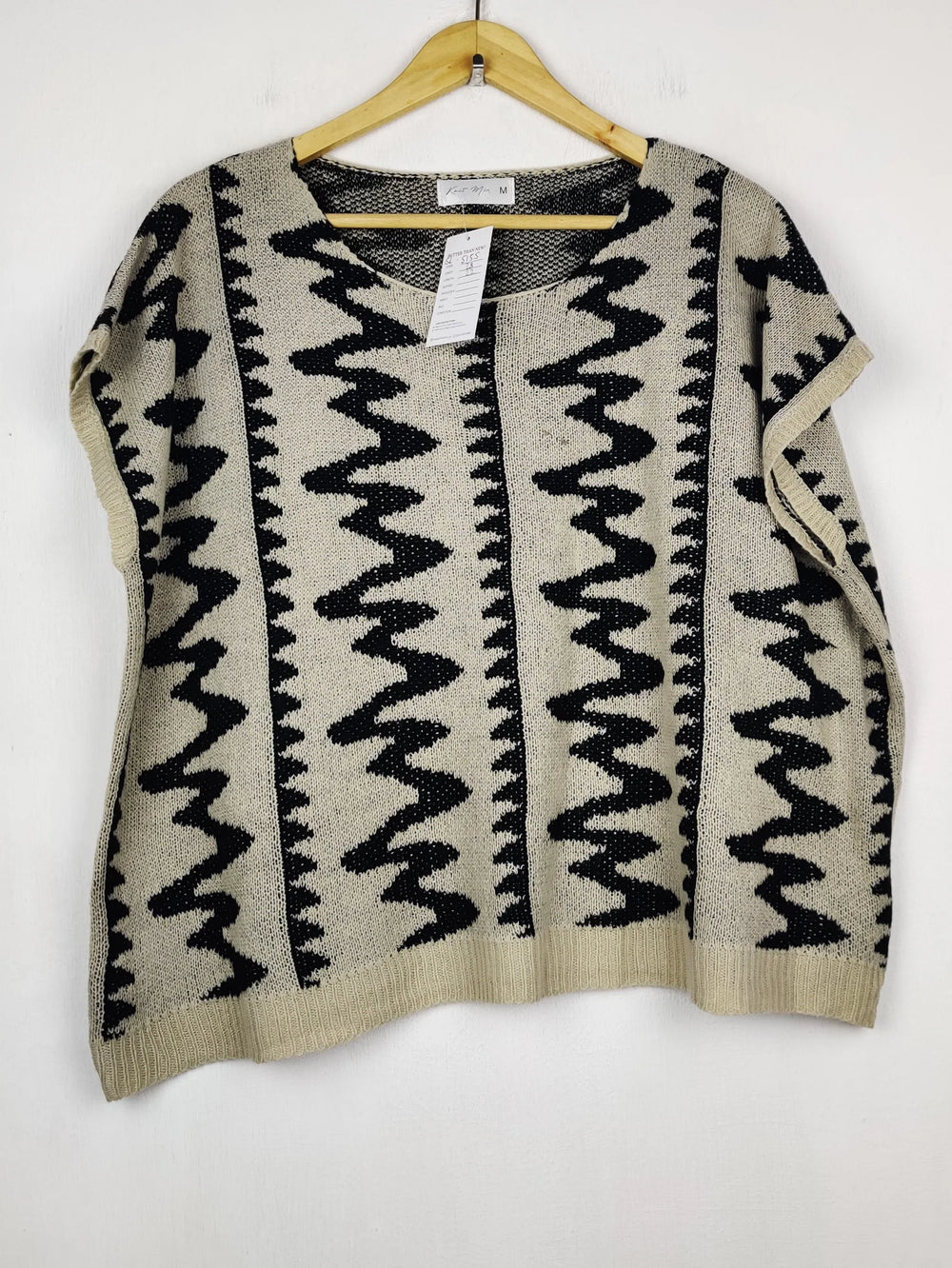 Buy online pre-used pre-loved 100% authentic & Original branded Kint Mix (SL-5155) available in Pakistan. Top international brands avilable.