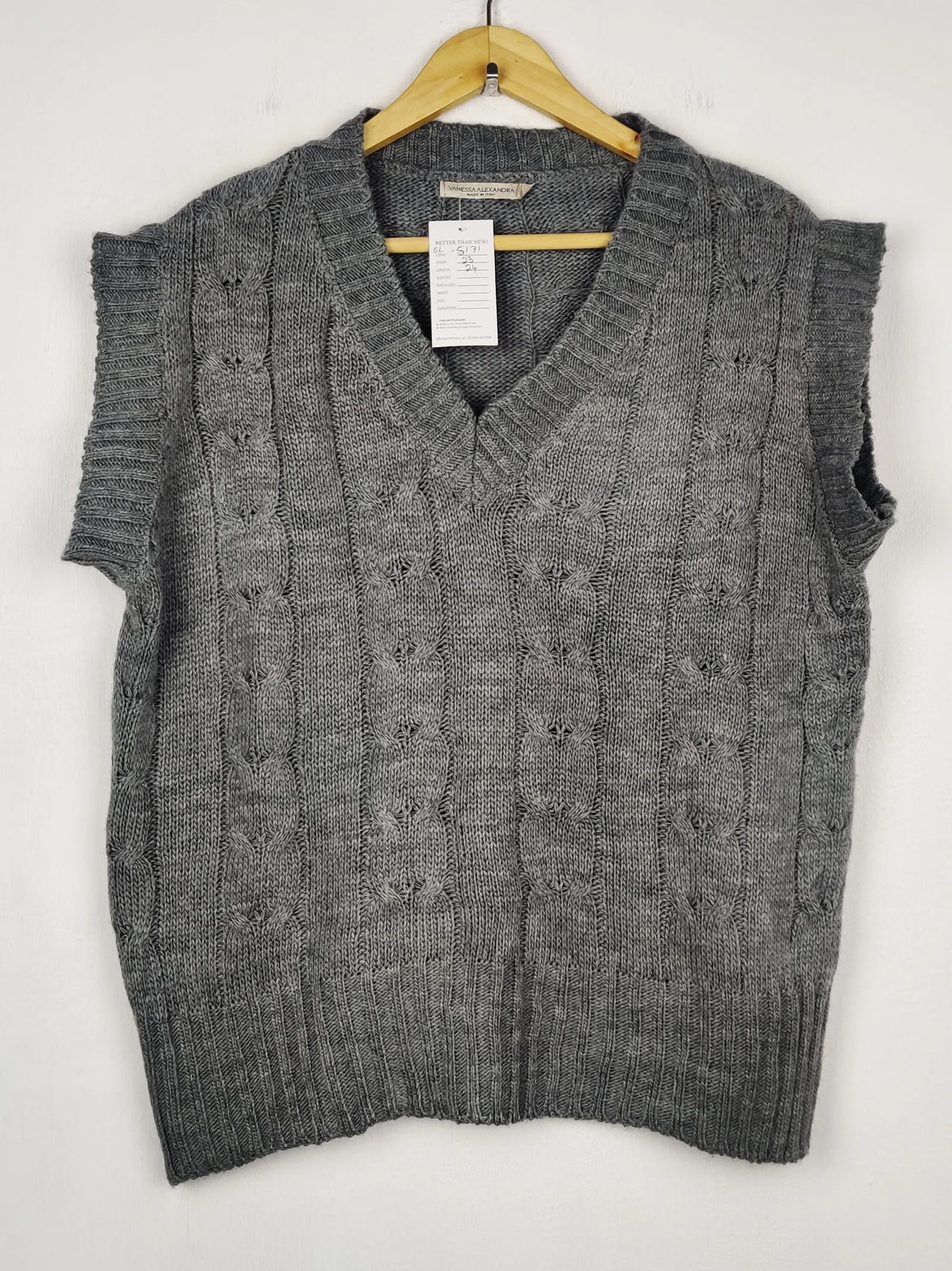 Buy online pre-used pre-loved 100% authentic & Original branded Vanessa Alexandra (SL-5171) available in Pakistan. Top international brands avilable.