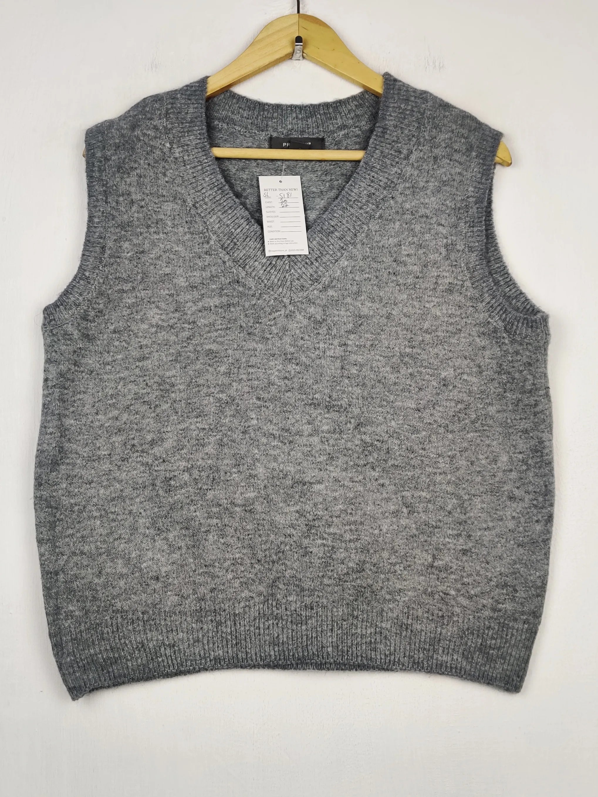 Buy online pre-used pre-loved 100% authentic & Original branded Primark (SL-5181) available in Pakistan. Top international brands avilable.