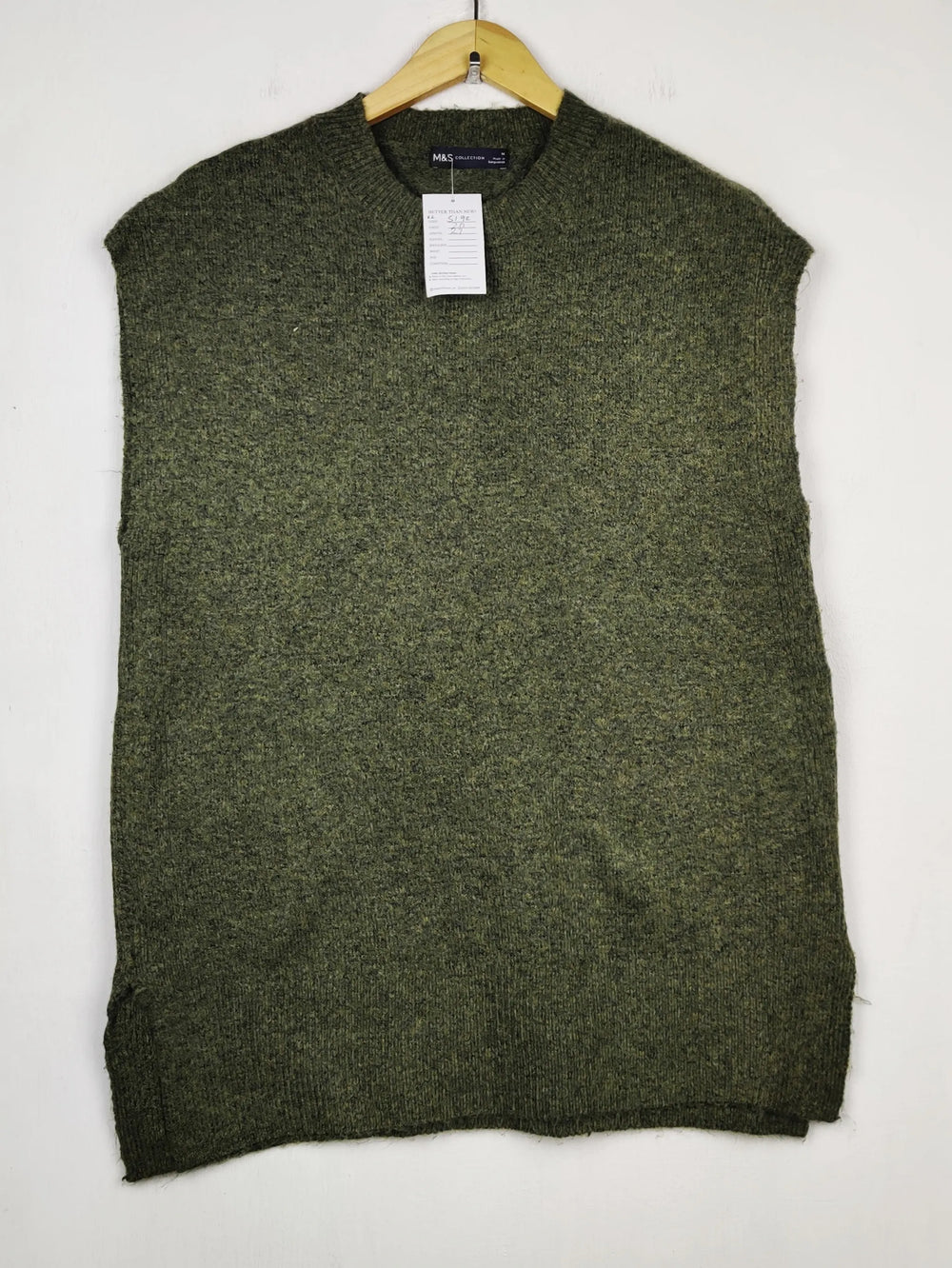 Buy online pre-used pre-loved 100% authentic & Original branded Marks & Spencer (SL-5192) available in Pakistan. Top international brands avilable.